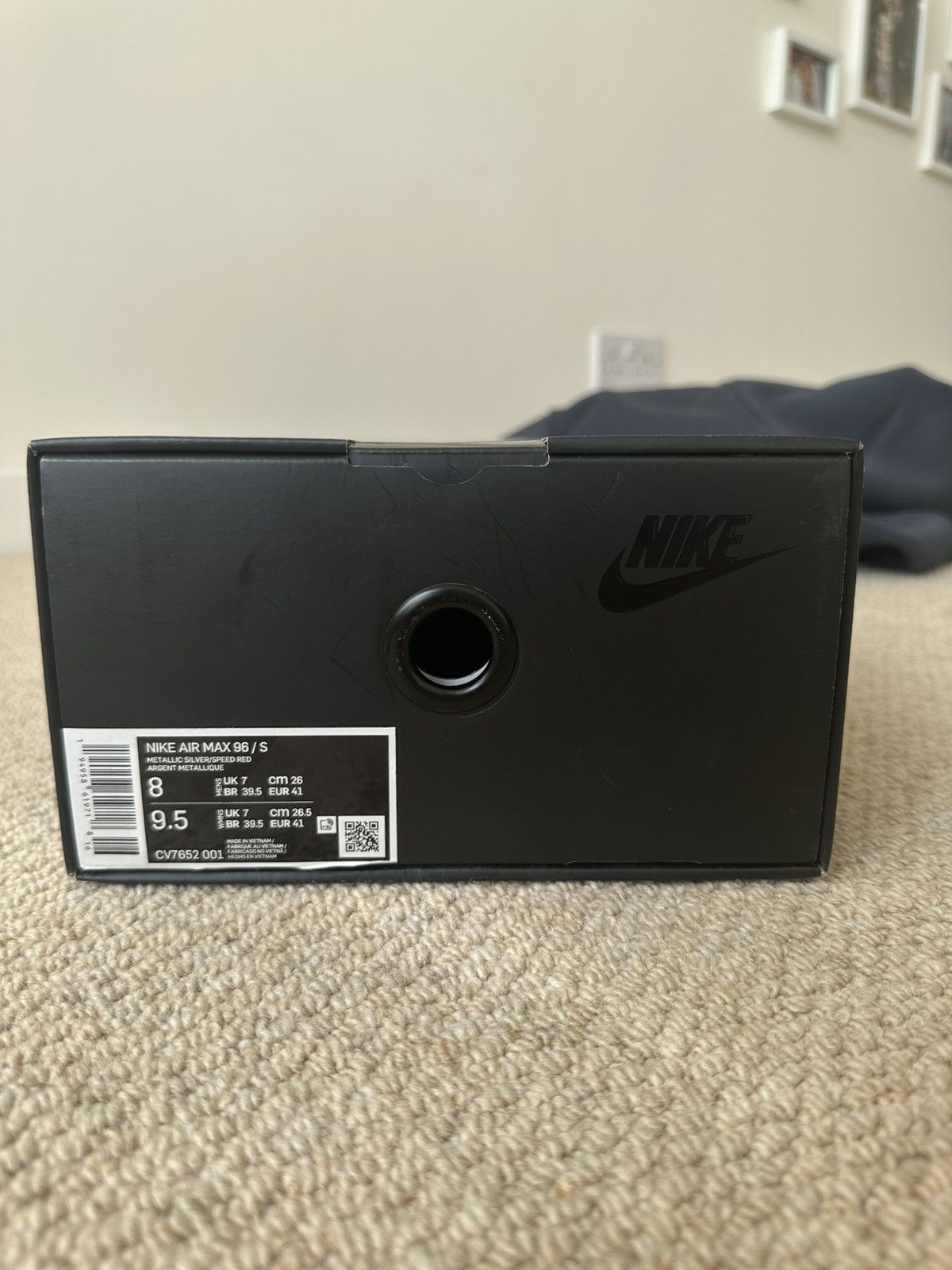 Nike × Supreme Nike Air Max 98 TL Supreme Silver – UK 7 – BNWT Size US 7 / EU 40 - 7 Thumbnail