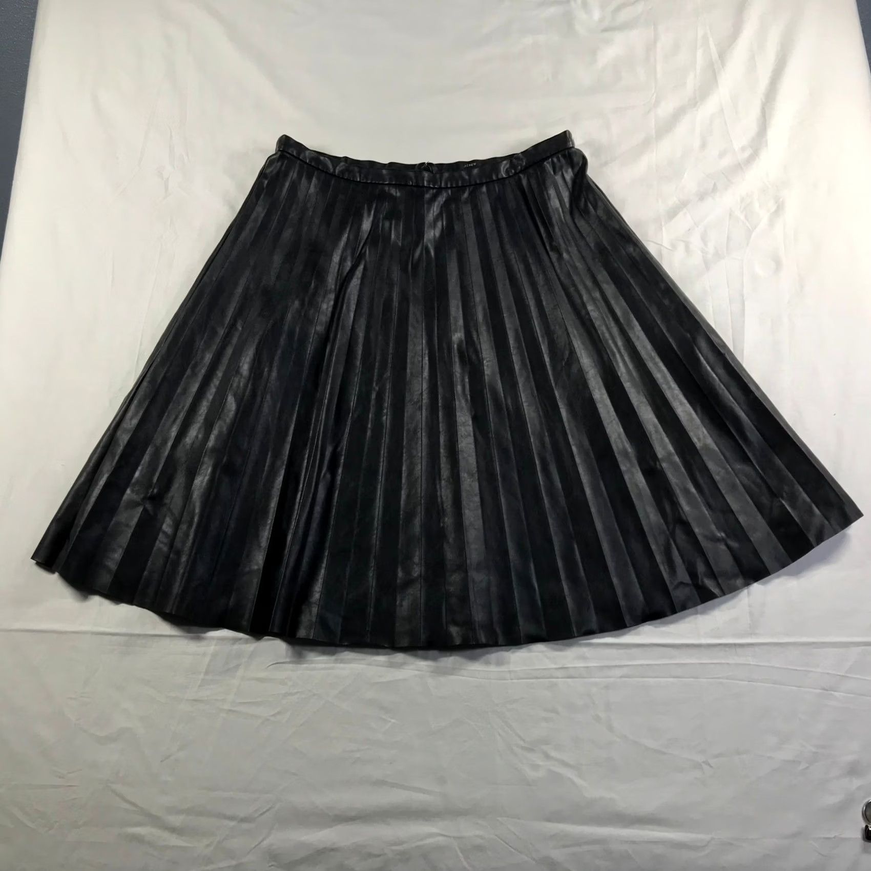 J.Crew J.CREW Black Faux Leather Midi Skirt Size 14 Vegan A-Line - Dark Academia Style Size 36" / US 14 / IT 50 - 2 Thumbnail