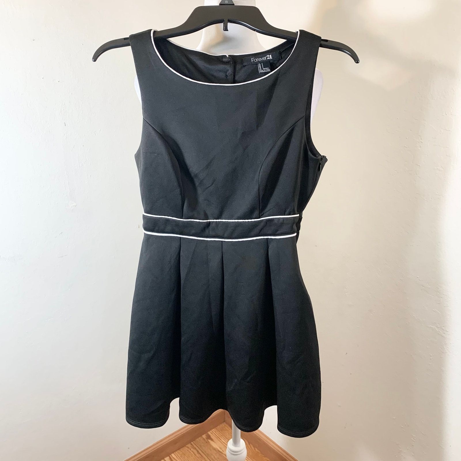 Forever 21 Forever21 Women black dress size S Size S / US 4 / IT 40 - 1 Thumbnail