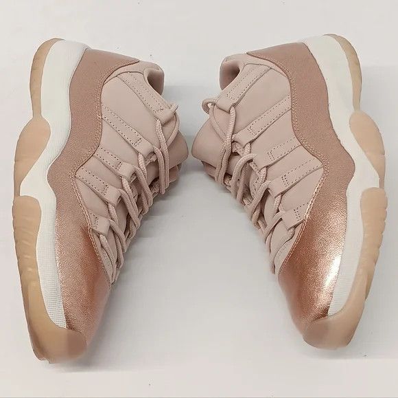 Jordan Brand Jordan Women's 11 Retro Low 'Rose Gold' - US9 Size US 9 / IT 39 - 8 Thumbnail