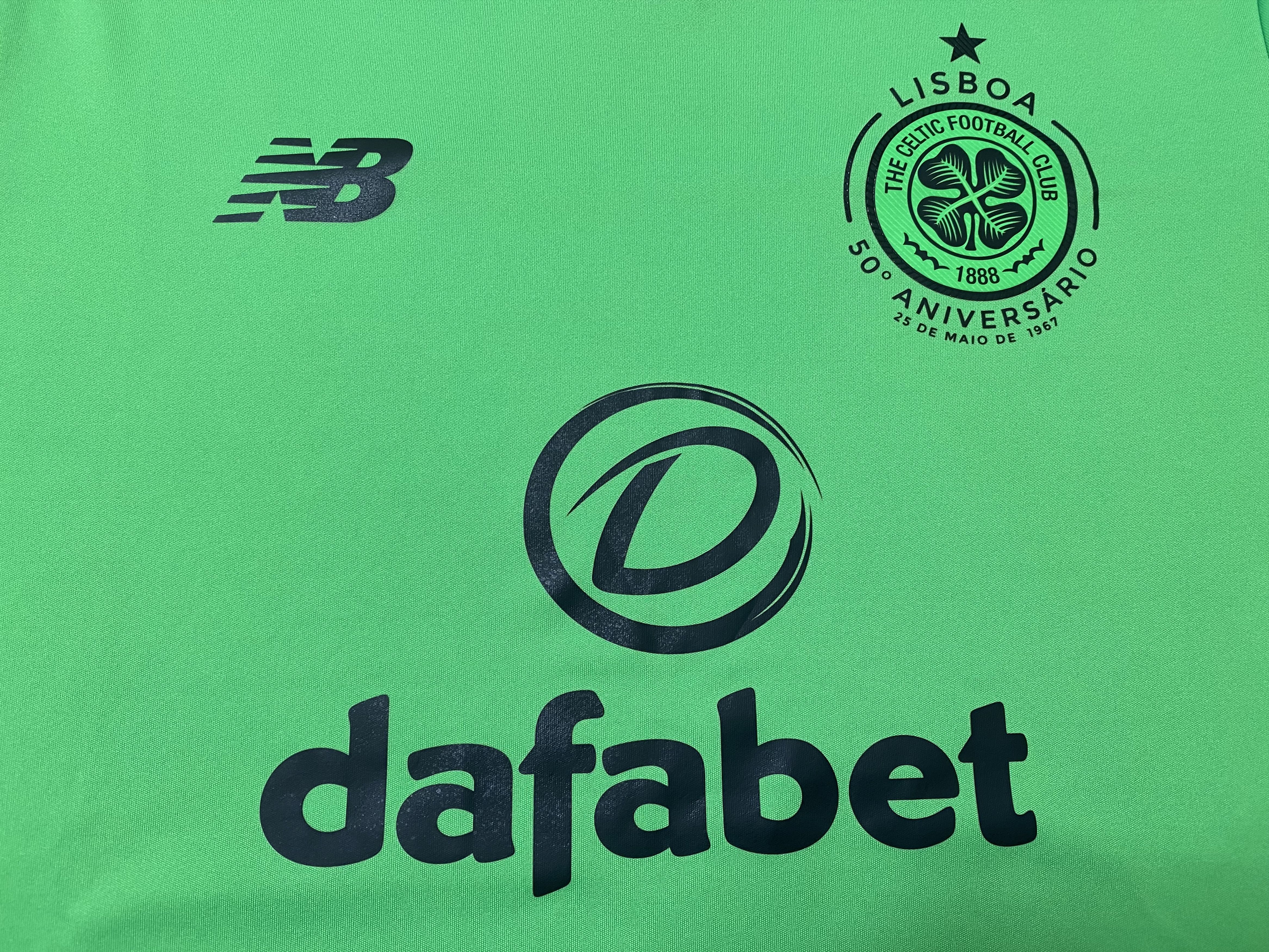 New Balance CELTIC 2017 2018 AWAY SPECIAL FOOTBALL SHIRT SOCCER JERSEY Size US L / EU 52-54 / 3 - 3 Thumbnail