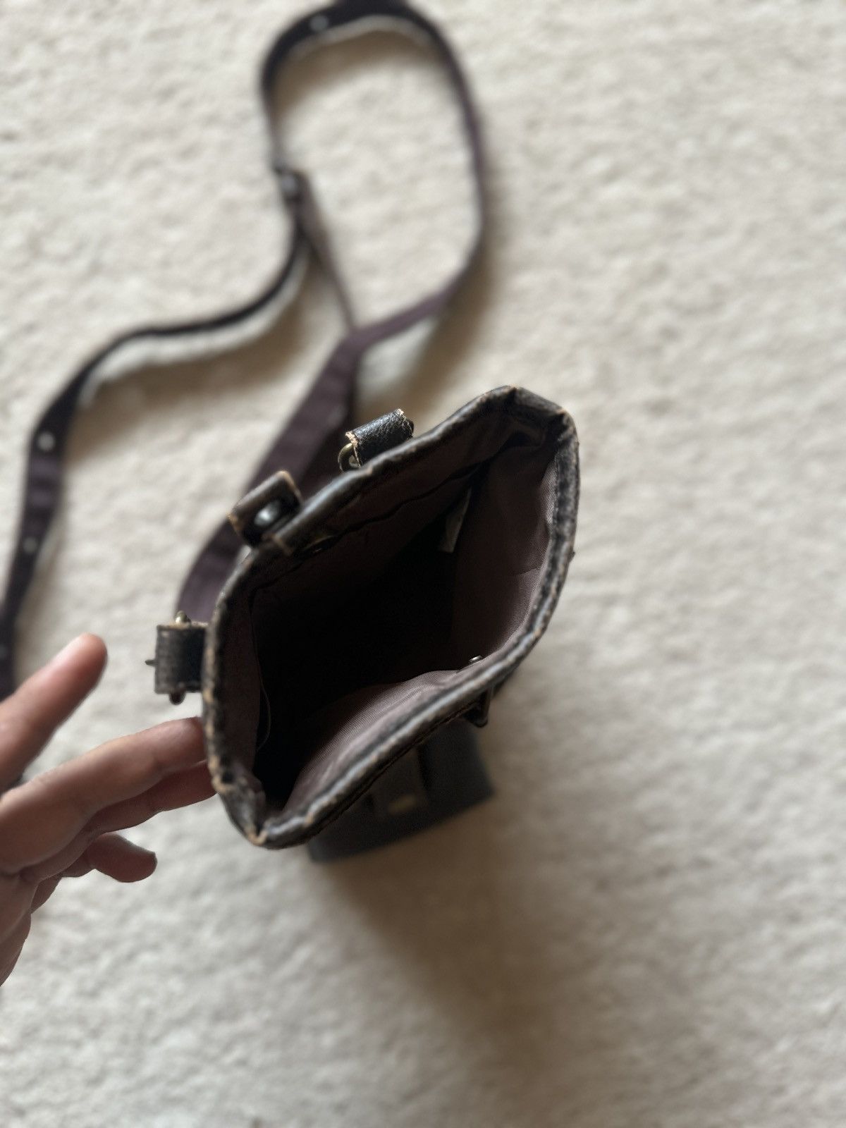 Japanese Brand 2000s Fabric Connection Cross logo Leather Sling Bag Size ONE SIZE - 16 Thumbnail