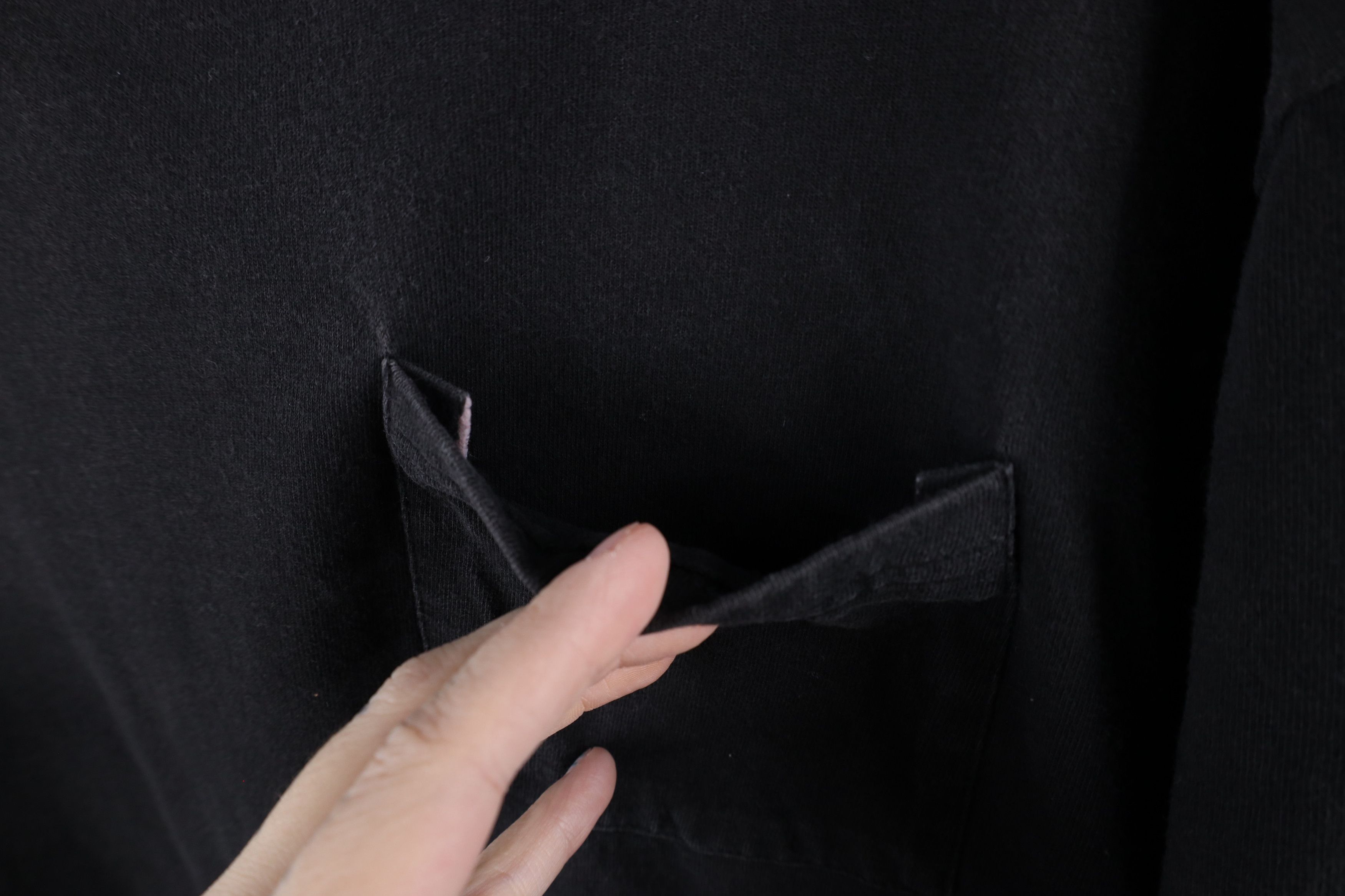 Vintage Vintage 90s Streetwear Blank Cotton Pocket T-Shirt Black Size US XL / EU 56 / 4 - 4 Thumbnail