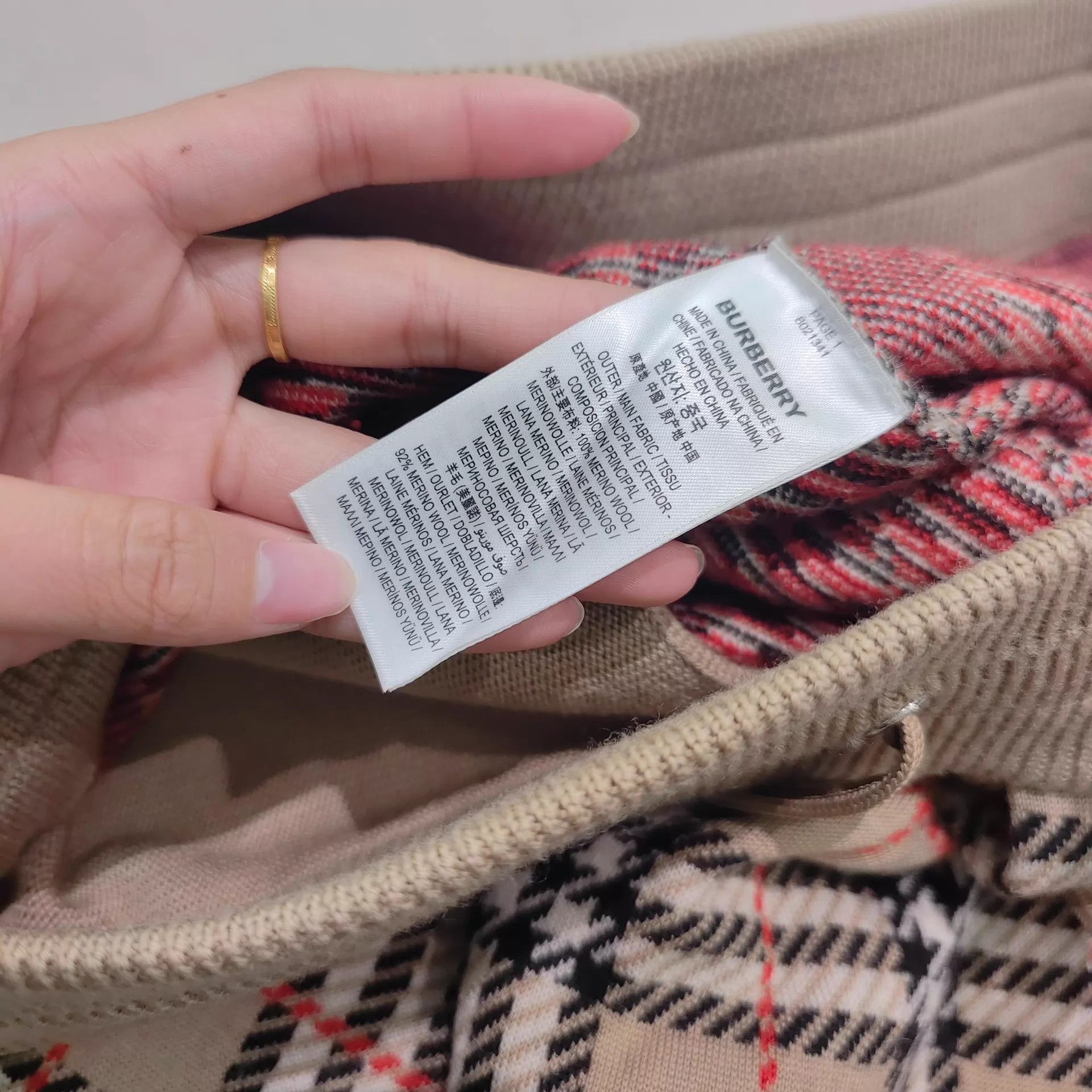 Burberry Burberry 99 New Wool Check Short L Size US 32 / EU 48 - 5 Thumbnail