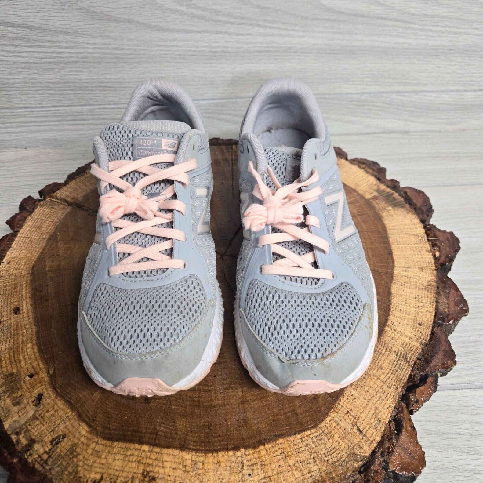 New Balance New Balance 420v4 Gray Pink Running Shoes Sneakers W420LS4 Women s Size 9 Grailed