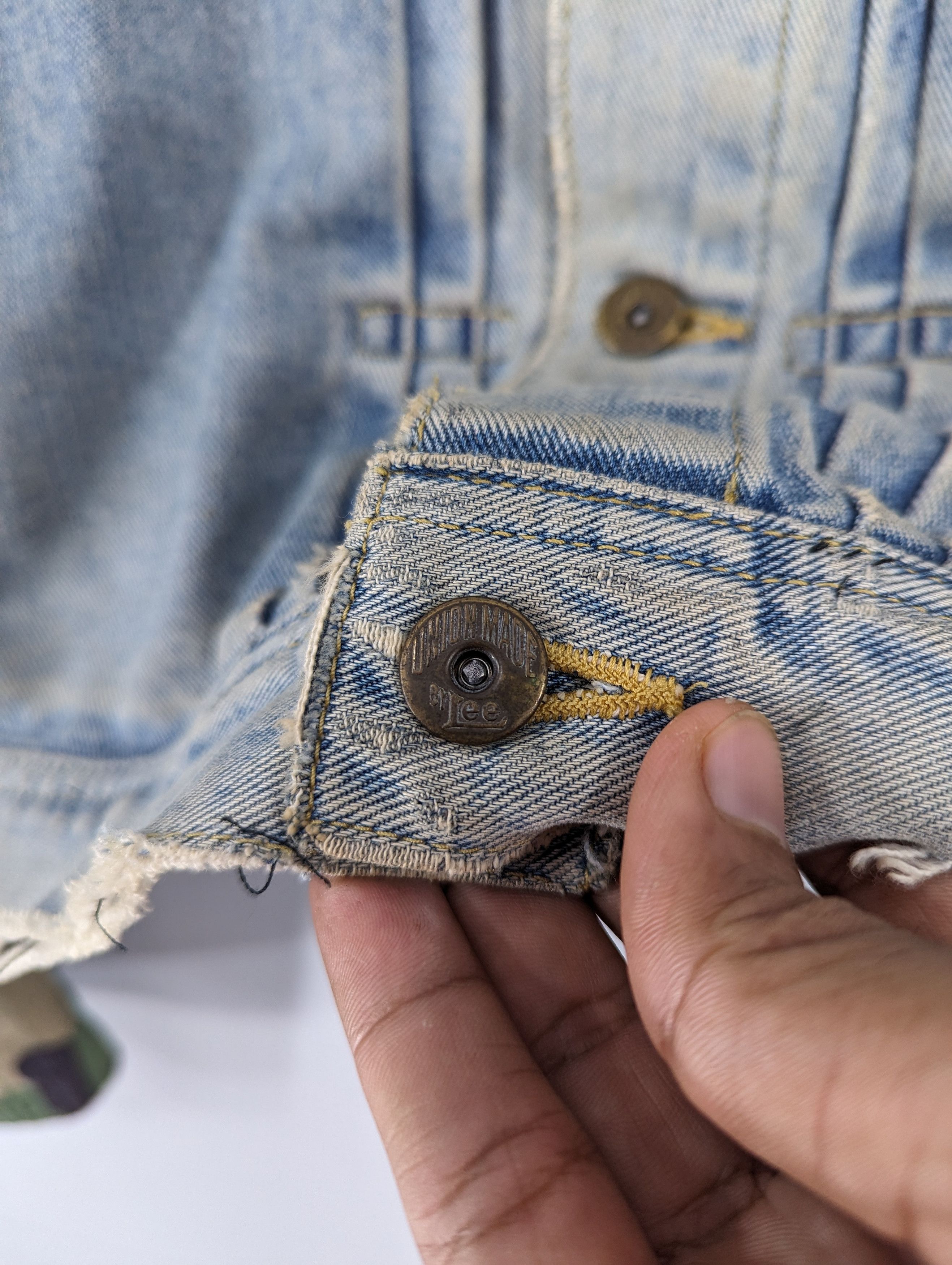 Lee 🔥1 Of 1 Custom Lee X Army Sleeve Denim Jacket Distressed Size US M / EU 48-50 / 2 - 13 Thumbnail