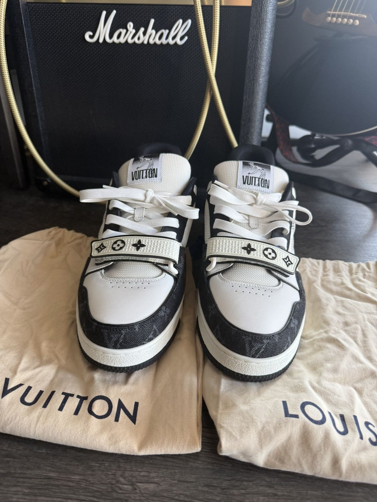 Louis Vuitton Louis Vuitton Trainer Black Strap Monogram Size US 9 / EU 42 - 6 Thumbnail