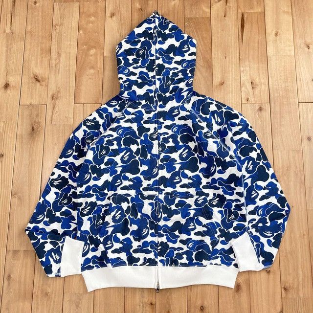Bape 🔥NFS Color Camo🔥 BAPE Full Zip Hoodie a bathing ape NIGO Size US S / EU 44-46 / 1 - 1 Thumbnail