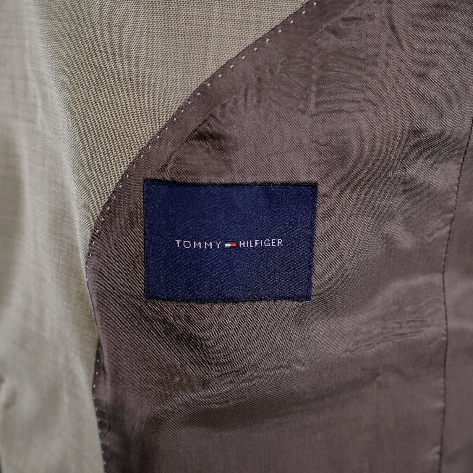 Tommy Hilfiger Tommy Hilfiger Brown Tan Sharkskin Wool 44R 2 Button Blazer Size 44R - 8 Thumbnail