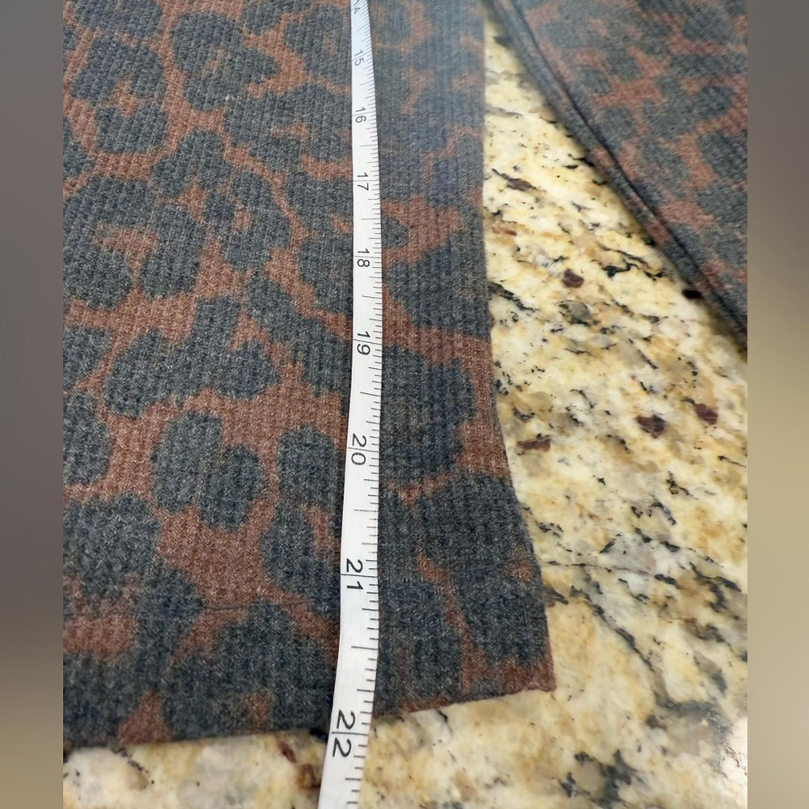 Other Beachlunchlounge waffle leopard print mock turtleneck SZ XS Size XS / US 0-2 / IT 36-38 - 7 Thumbnail