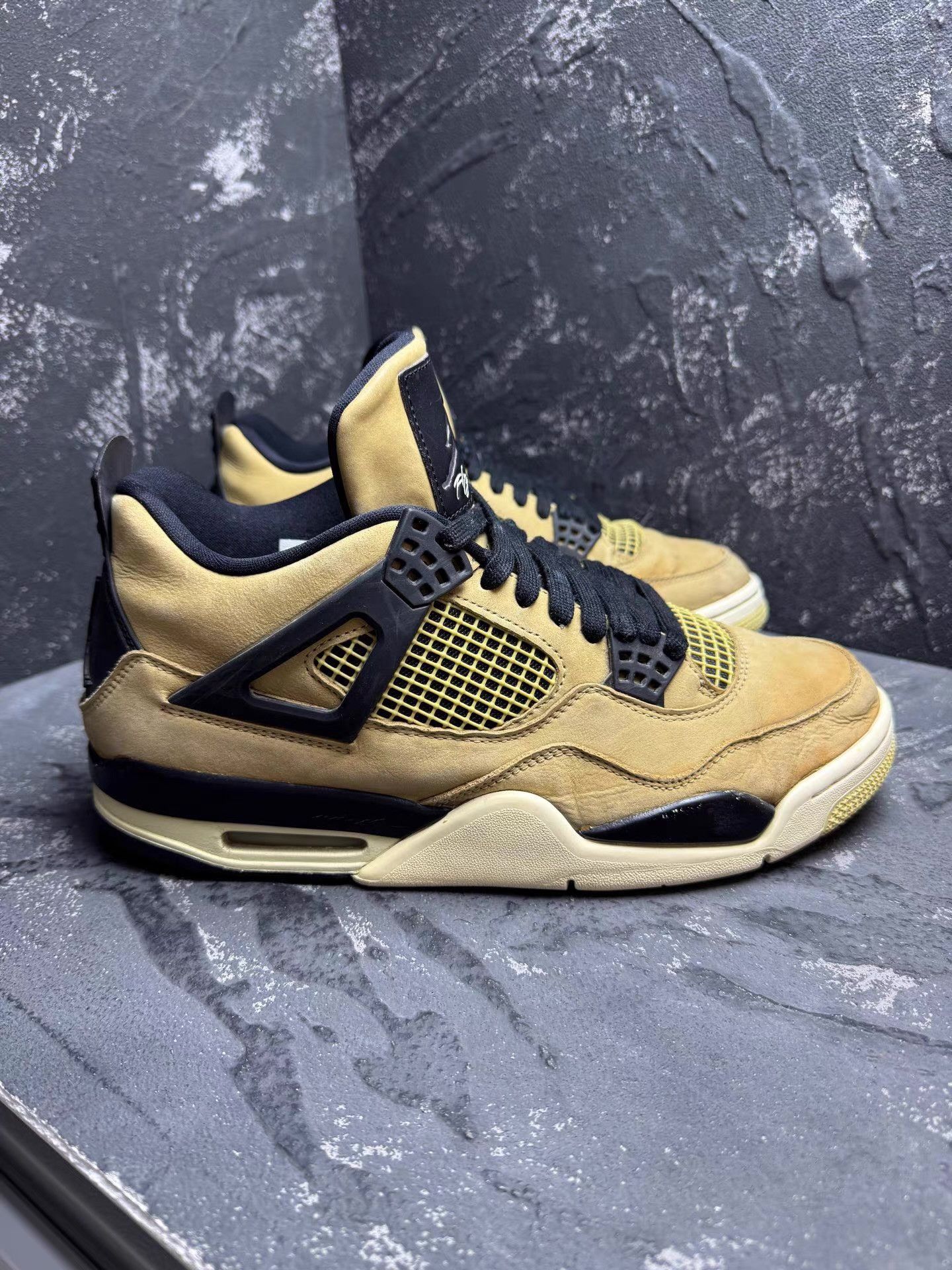Nike Air Jordan 4 Pearl Milk Tea Black & Yellow Q10 Size US 10.5 / EU 43-44 - 5 Thumbnail