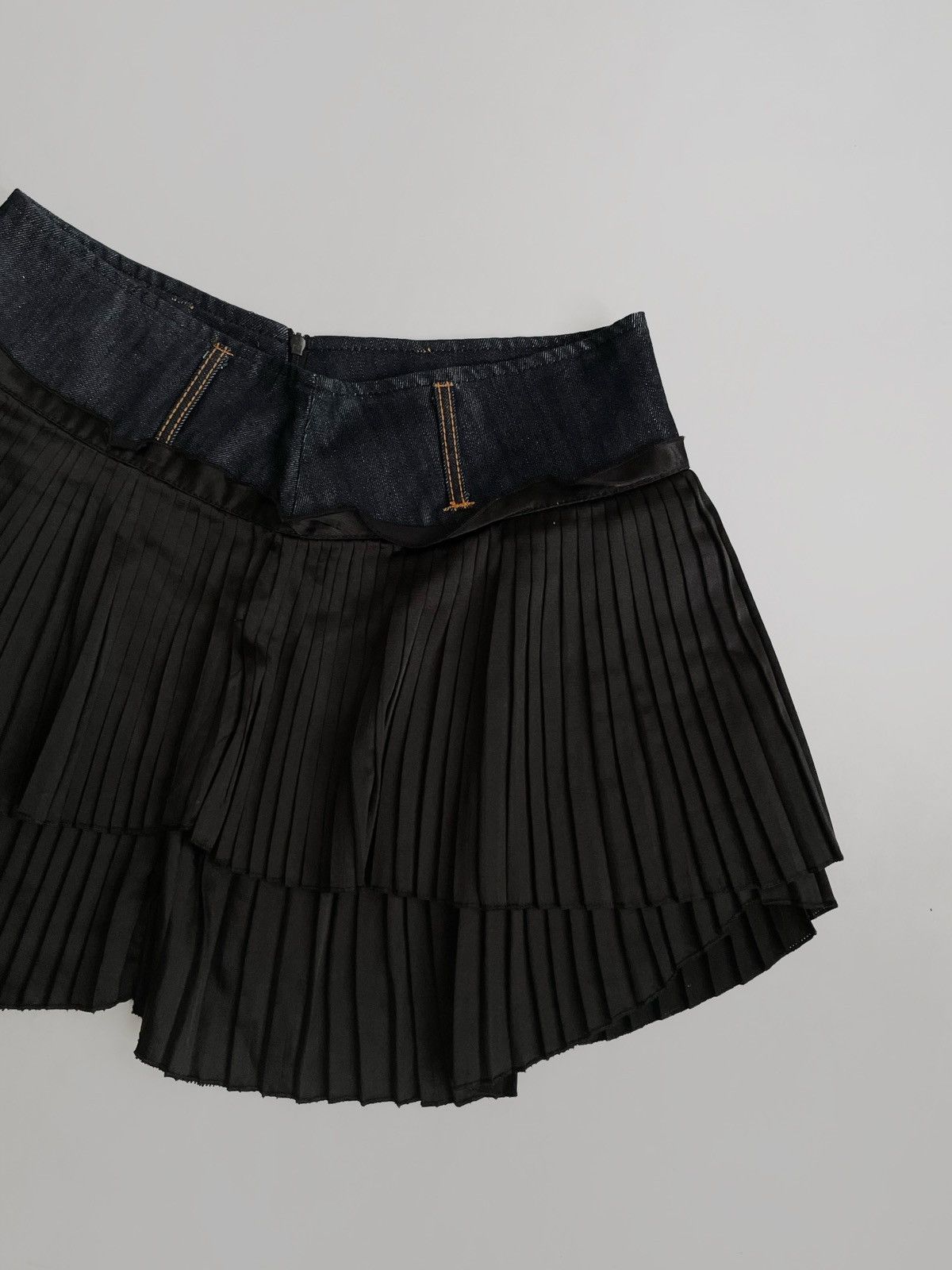 20471120 × Vintage Vintage Yes Miss Avant-grade mini skirt 2000s Size 26" / US 2 / IT 38 - 4 Thumbnail