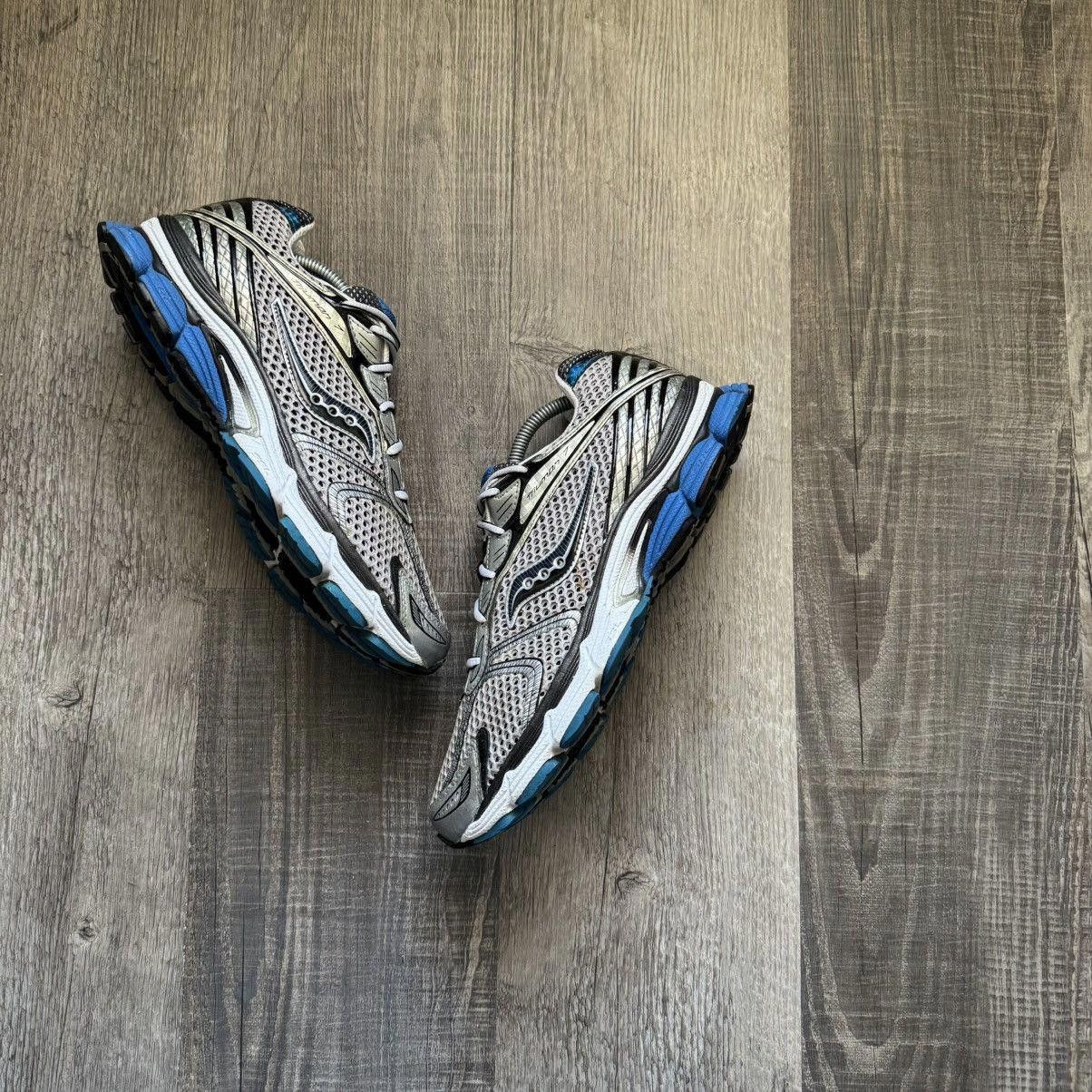 Saucony SAUCONY • ProGrid Triumph 7 (11M) Size US 11 / EU 44 - 10 Thumbnail