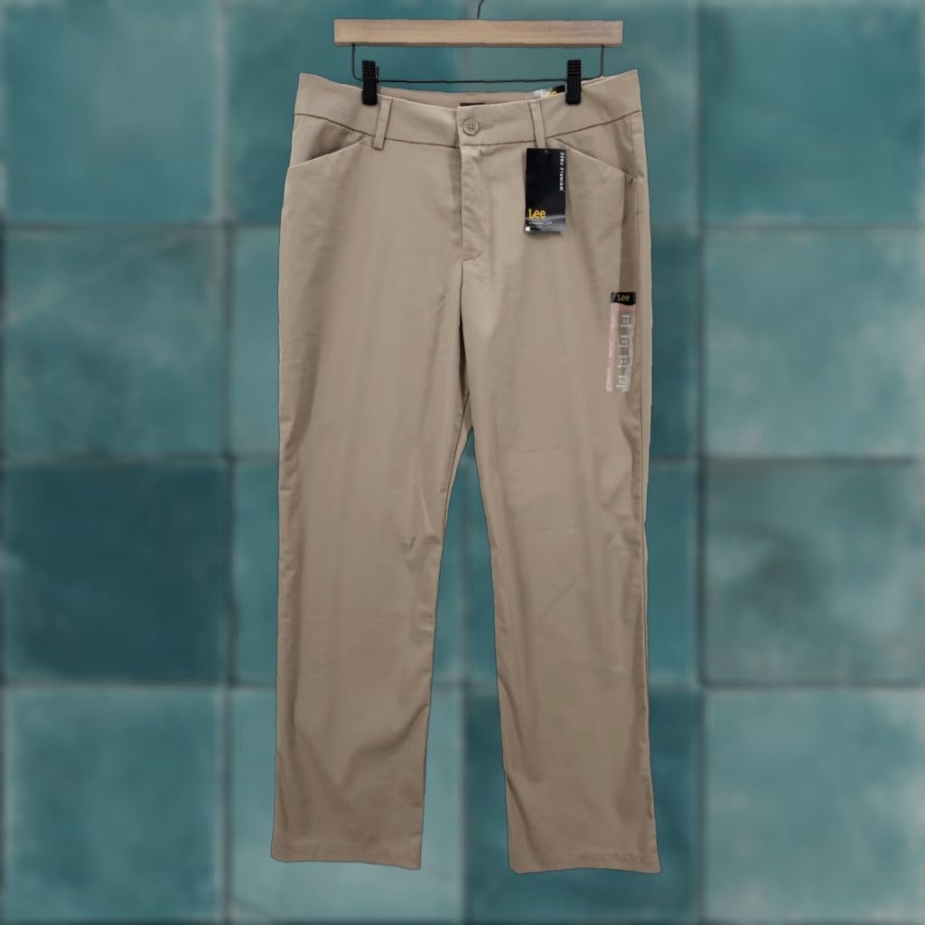 Lee Lee Pants Womens 12 Short Khaki Straight Leg Mid Rise Wrinkle Free Chino Stretch Pants Size 34" / US 12 / IT 48 - 1 Thumbnail