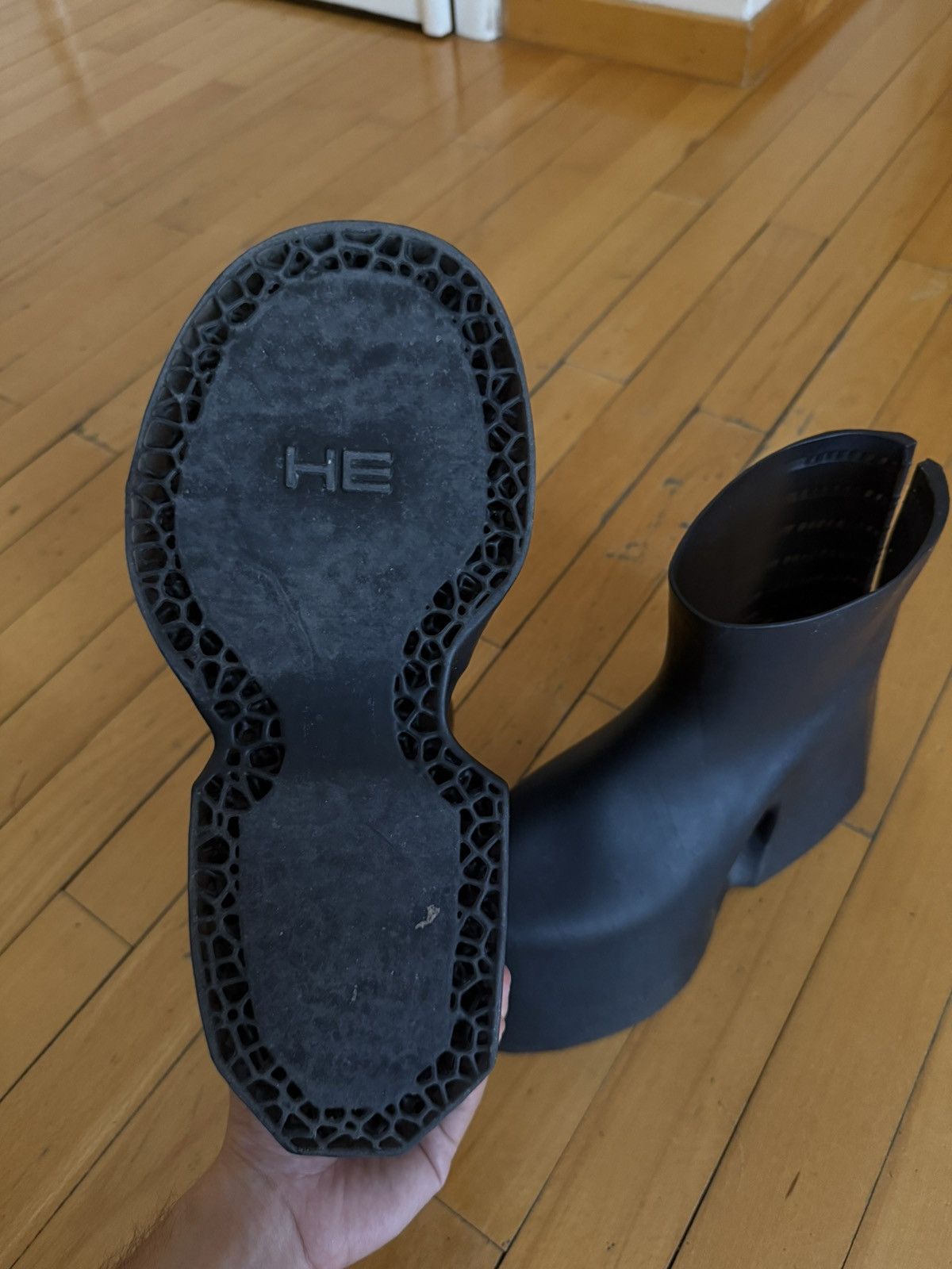 HELIOT EMIL SCRY BOOTS PROTOTYPE
