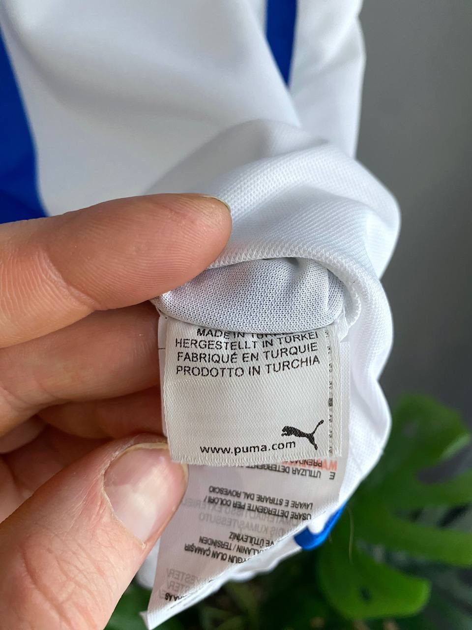 Puma Grasshopper Zurich 2013/14 Home Soccer Jersey Autograph Team Size US XL / EU 56 / 4 - 23 Thumbnail