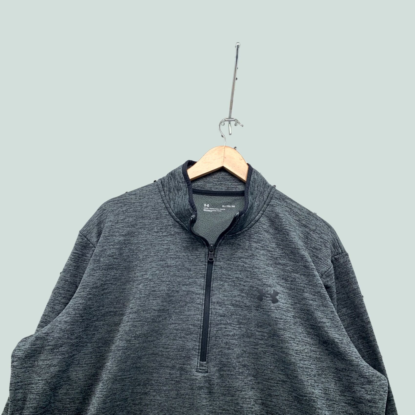 Under Armour Under Armour 1/4 Zip Pullover Sweatshirt Mens XL Loose Pullover 27x29 Gray Mock Neck Activewear Casual Pullover 1/4 Zip Mens XL Gray Size US XL / EU 56 / 4 - 1 Thumbnail