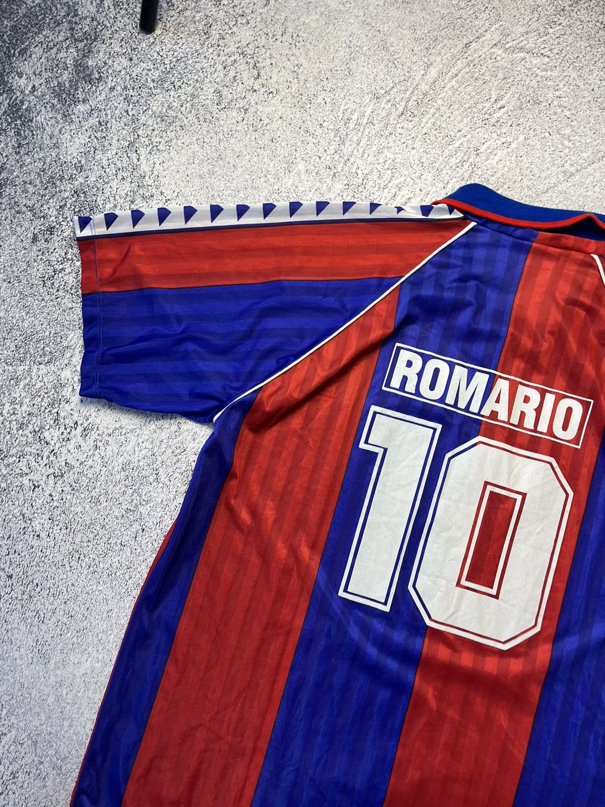 Vintage FC BARCELONA Vintage Romario #10 Football Soccer Jersey Size US L / EU 52-54 / 3 - 24 Thumbnail