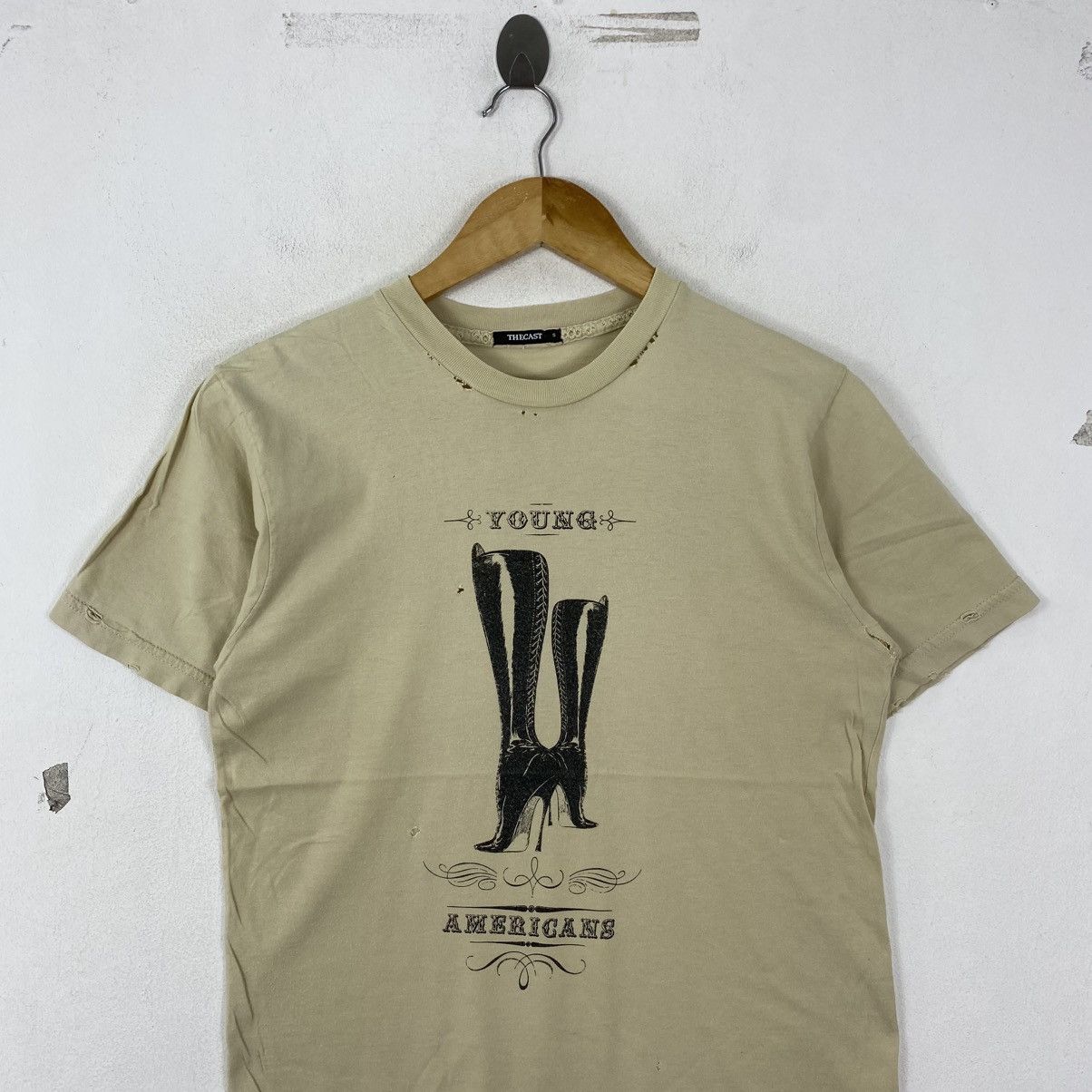 Japanese Brand The Cast NYC Punk Graphic Tee S distressed Thrashed Cream Size US S / EU 44-46 / 1 - 3 Thumbnail