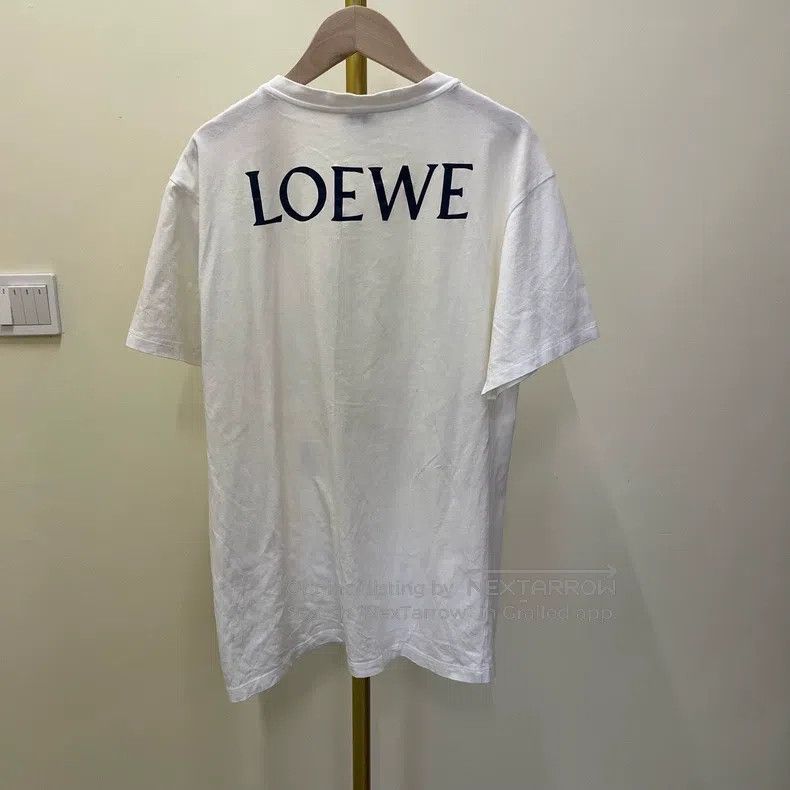 Loewe Loewe White Window Display Oil Painting Print Short Sleeve Size US S / EU 44-46 / 1 - 3 Thumbnail