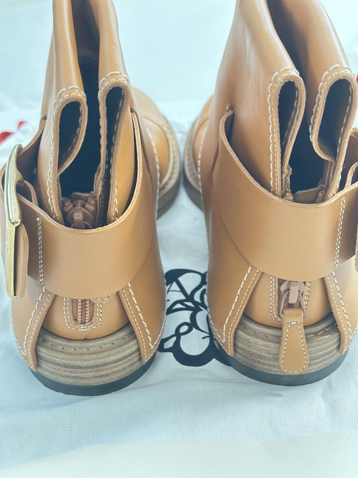 Alexander McQueen NWOT ALEXANDER MCQUEENBuckled Leather Tan/Gold Ankle Boot 36 Size US 6 / IT 36 - 9 Thumbnail