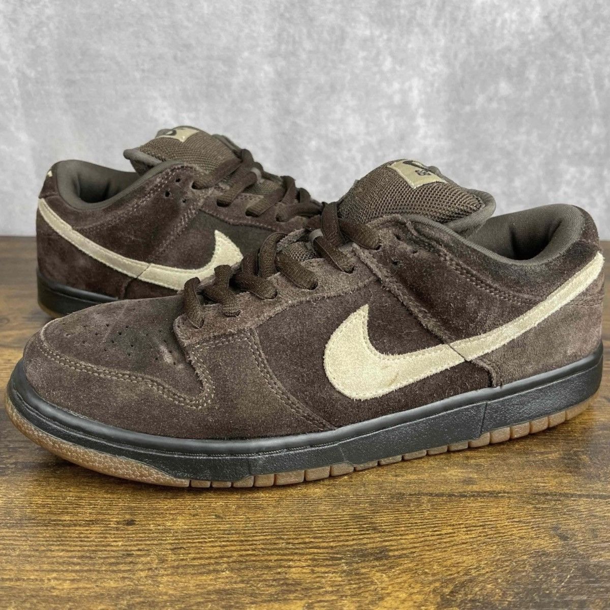 Nike SB Nike Dunk Low Pro SB Dark Mocha Tweed Brown 304292-229 Men’s Size US 9 / EU 42 - 2 Thumbnail