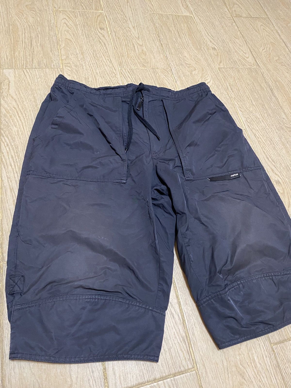 Nike × Vintage Nike vintage distressed shorts Size US 34 / EU 50 - 2 Thumbnail