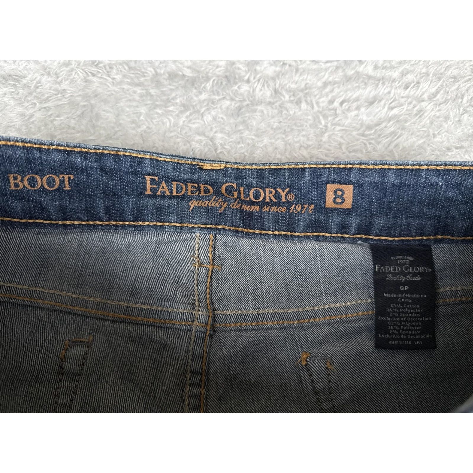Faded Glory VINTAGE Faded Glory Jeans Womens 8 Blue Bootcut Stretch Denim Mid Rise Embroidered 29x28 Size 30" / US 8 / IT 44 - 6 Thumbnail
