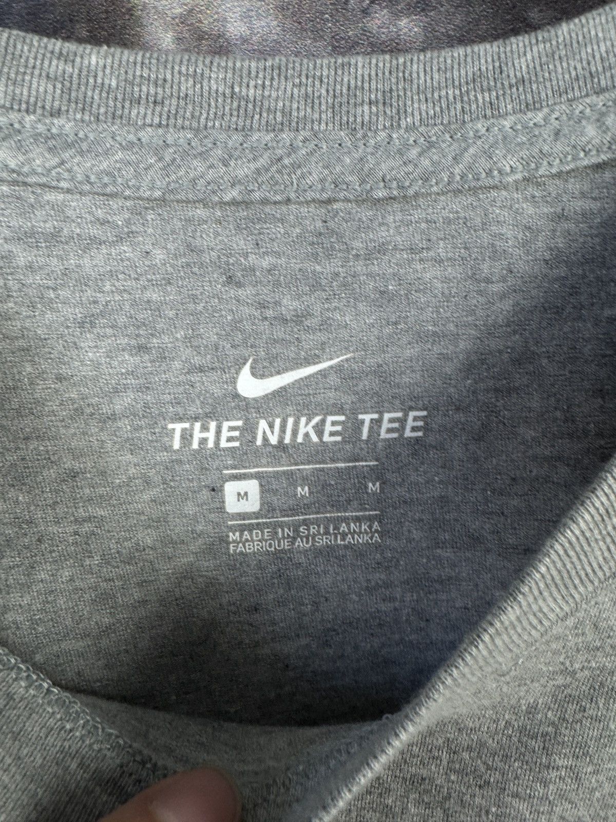 Nike Nike Men’s Grey T-Shirt Large Black Swoosh Logo Size Medium Size US M / EU 48-50 / 2 - 5 Thumbnail
