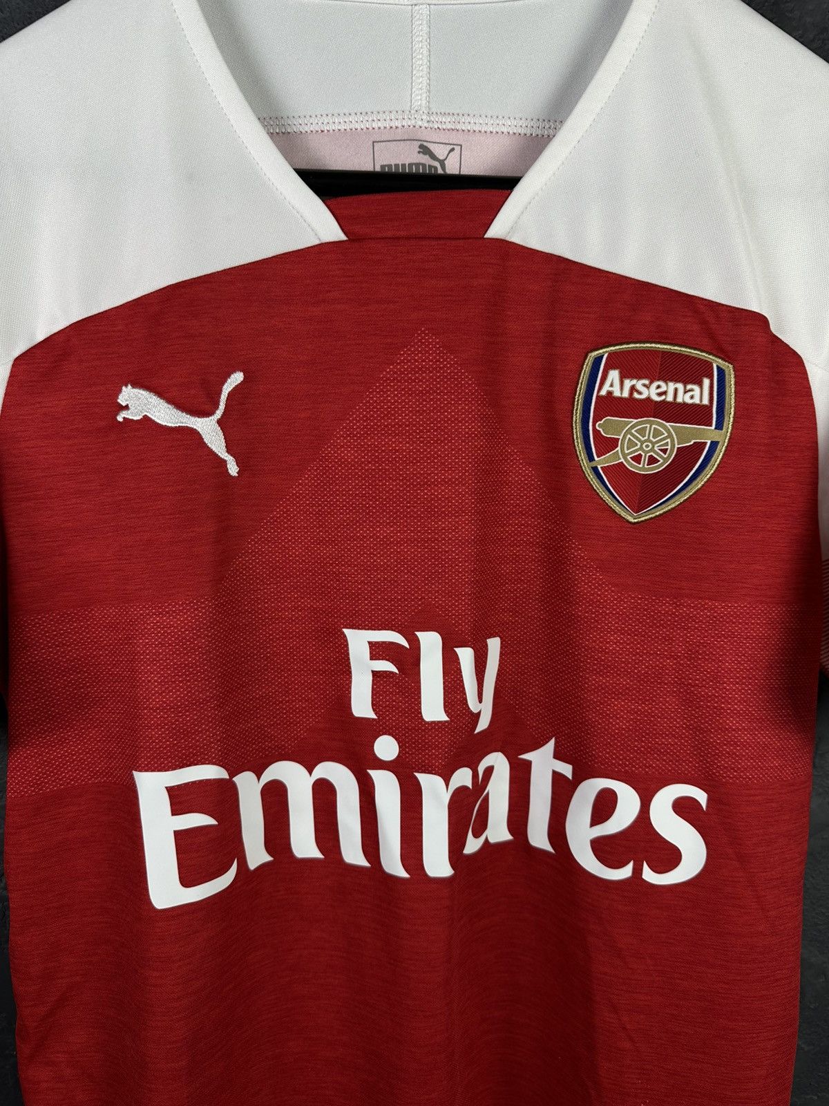 Puma ARSENAL 2015/2016 HOME FOOTBALL SHIRT PUMA SOCCER JERSEY Size US M / EU 48-50 / 2 - 4 Thumbnail