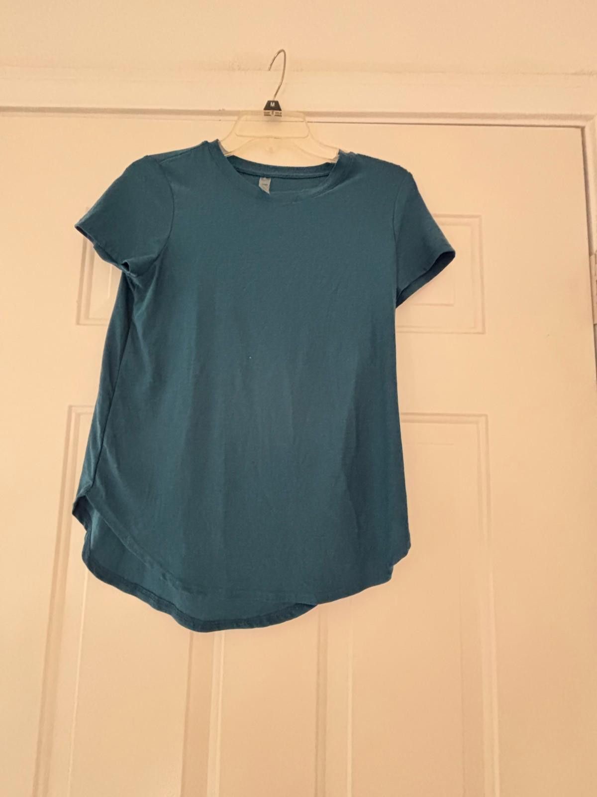 Designer Womens aqua blue green beyond yoga shirt XS or S #263 Size XS / US 0-2 / IT 36-38 - 1 Thumbnail