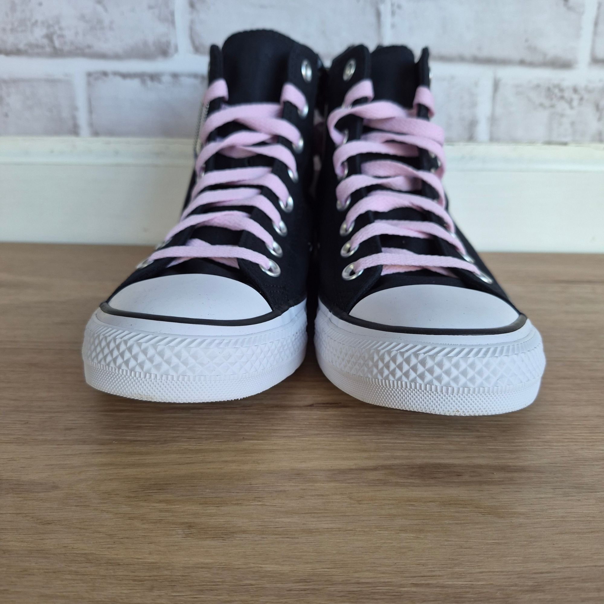 Converse ⭐Converse Chuck Taylor Hi Floral Bow Sz 9 Mens Shoes Sneaker Size US 9 / EU 42 - 5 Thumbnail