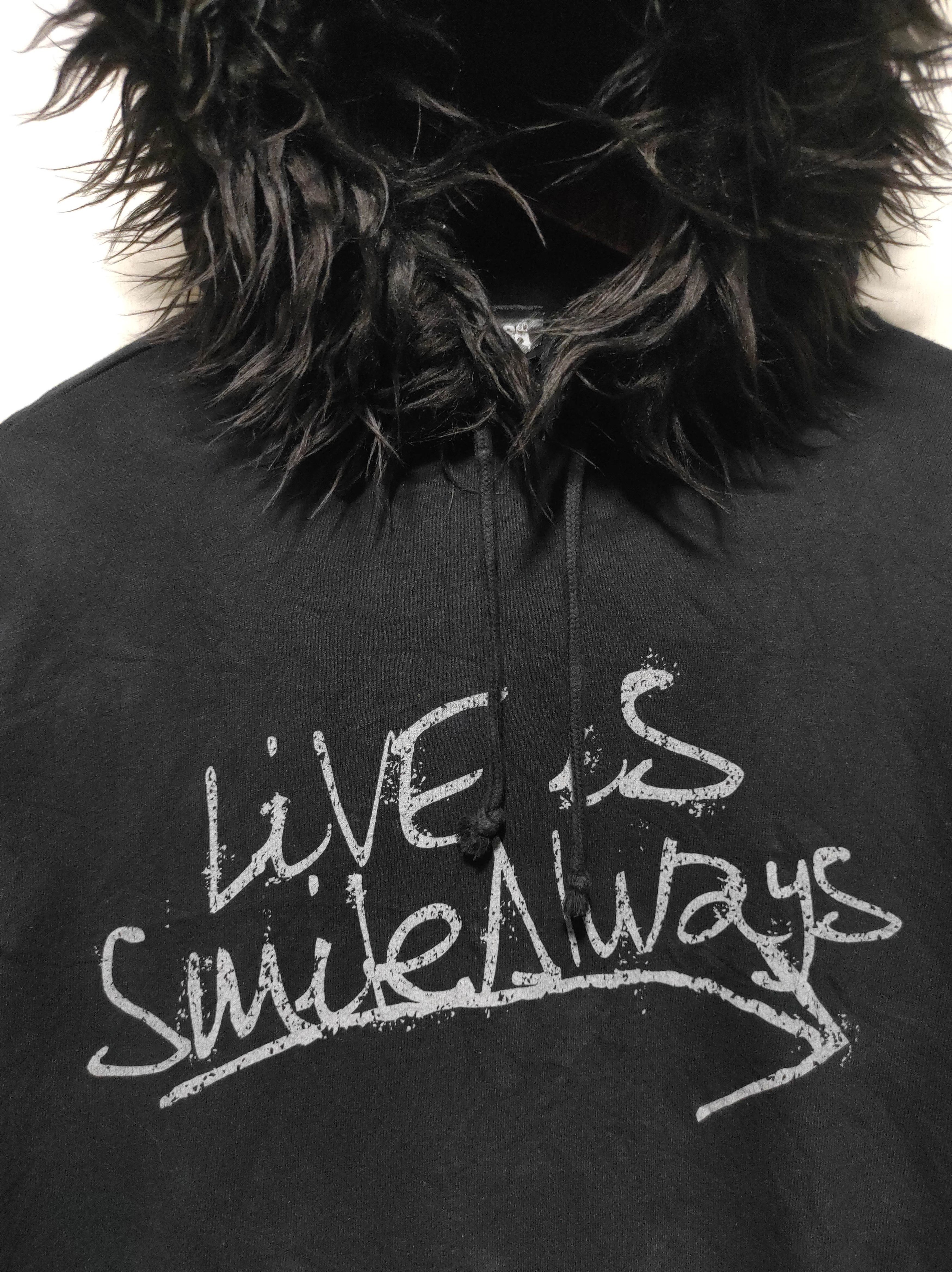 Band Tees Lisa Live is Smile Always Mega Speaker Singer fur hoodie Size US M / EU 48-50 / 2 - 6 Thumbnail