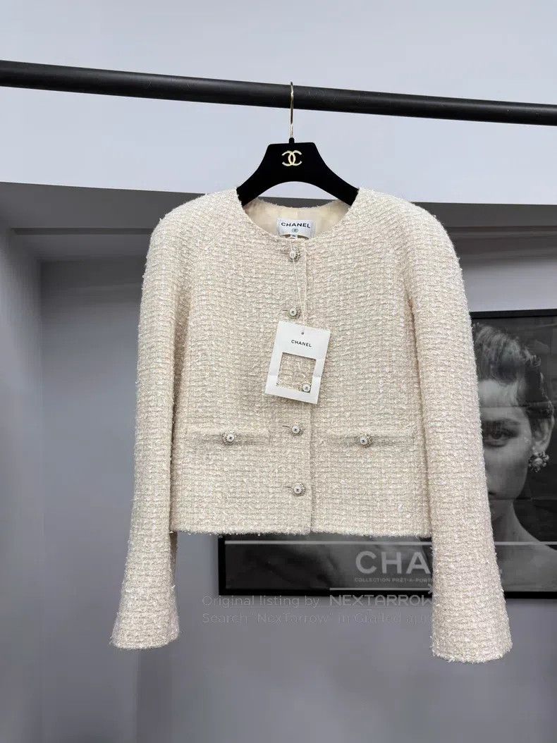 Chanel Chanel Beige tweed coat Size XS / US 0-2 / IT 36-38 - 1 Thumbnail