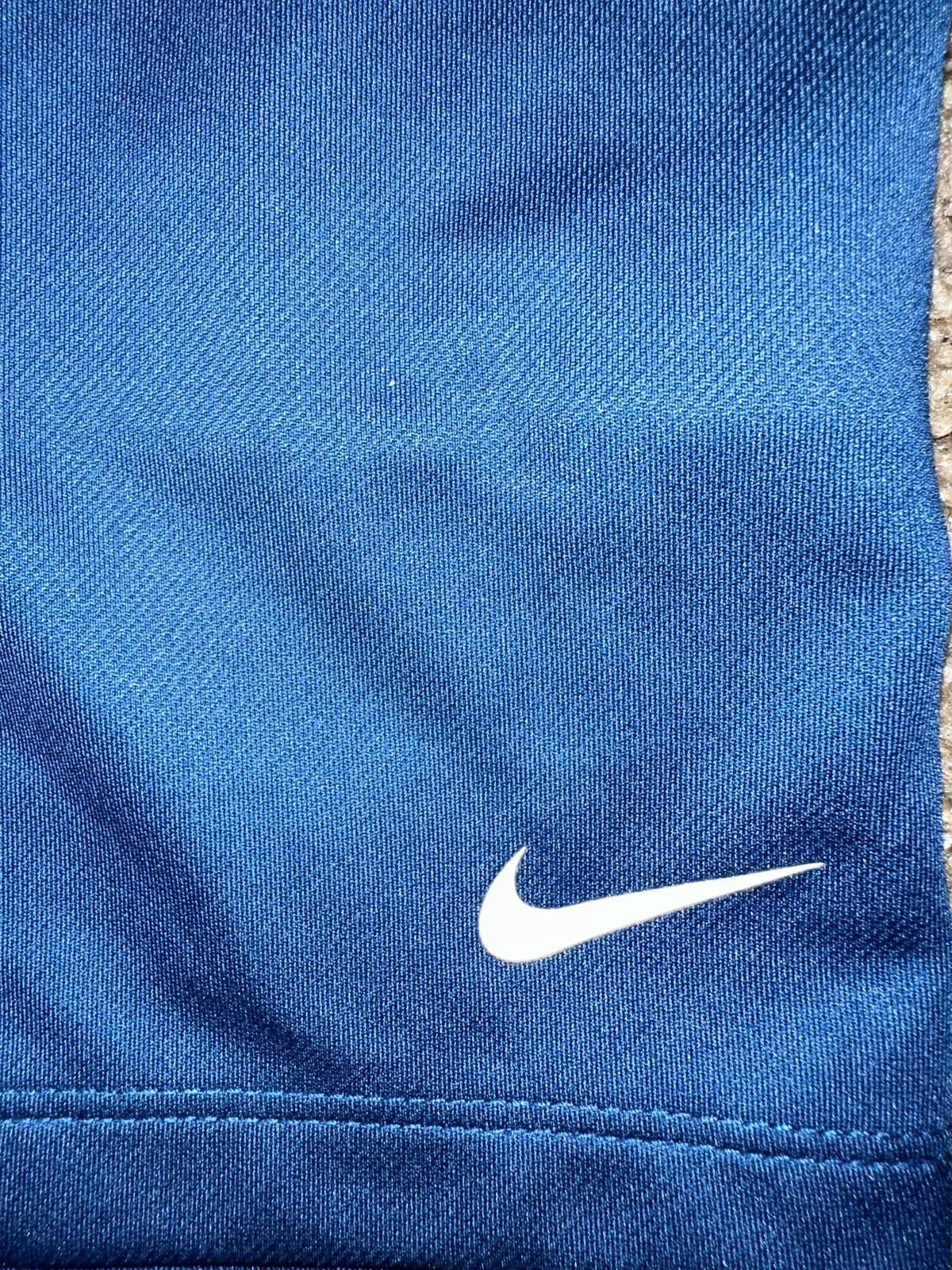 Nike Nike Women’s Dri-FIT Attack Training Shorts Size 26" / US 2 / IT 38 - 2 Thumbnail