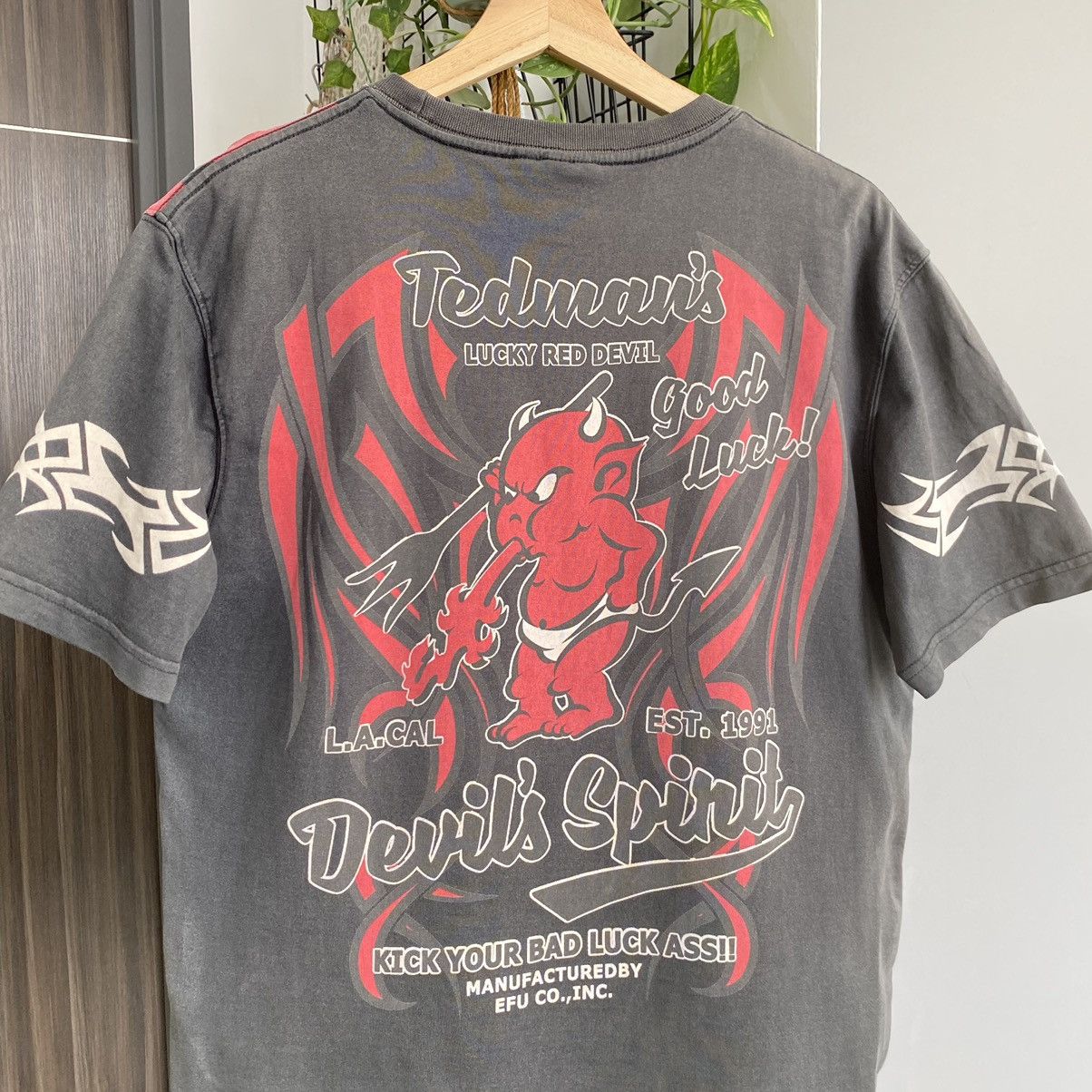 Tedman Thrashed Faded Vintage Y2K Tedman Red Devil ERD GRUNGE TEE Size US M / EU 48-50 / 2 - 3 Thumbnail