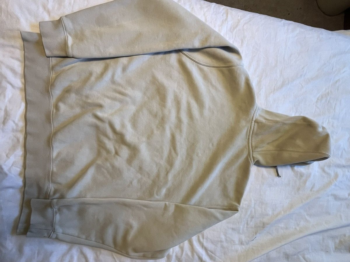 Nike Worn by D1 basketball player 6’8” 210 Size US XL / EU 56 / 4 - 2 Thumbnail