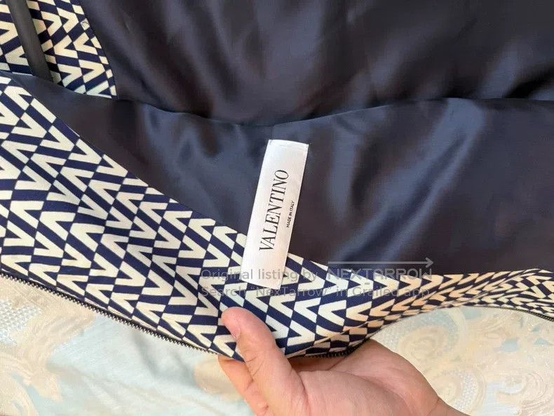 Valentino Valentino coat Size US M / EU 48-50 / 2 - 5 Thumbnail