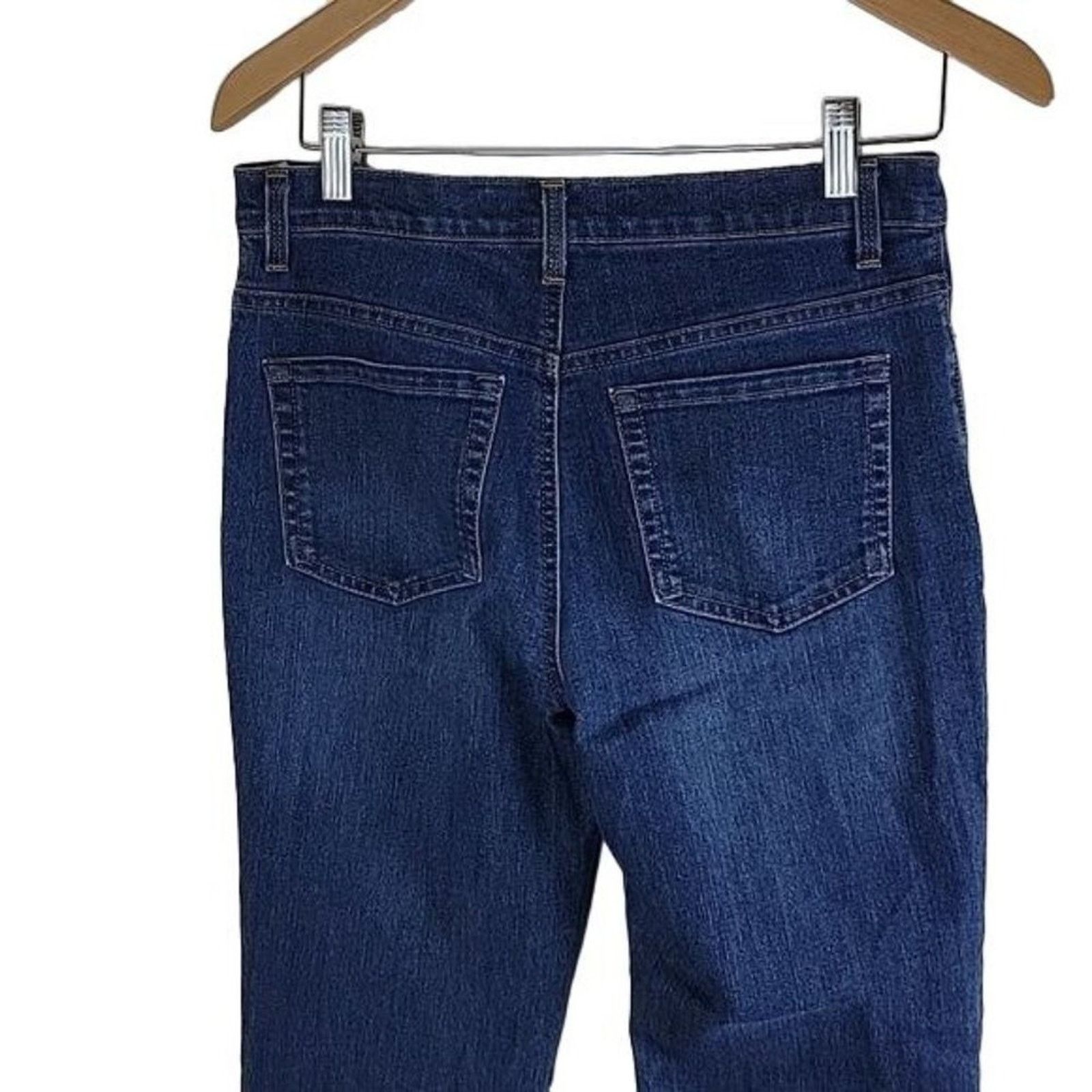 Gloria Vanderbilt Gloria Vanderbilt Amanda Tapered Jeans Blue size 6 Short Size 28" / US 6 / IT 42 - 6 Thumbnail