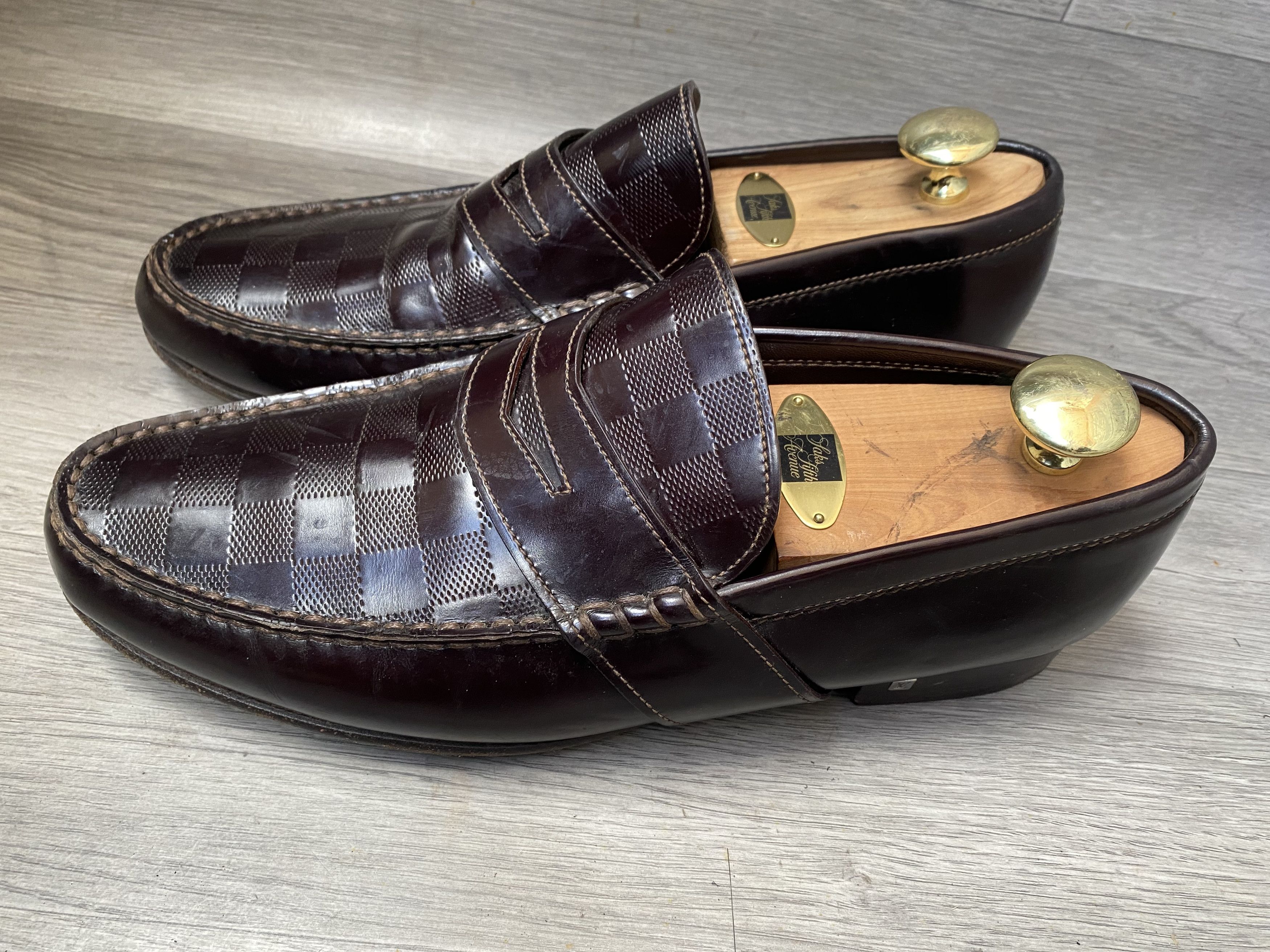 Louis Vuitton Louis Vuitton damier burgundy slip on penny loafer Size US 9.5 / EU 42-43 - 5 Thumbnail