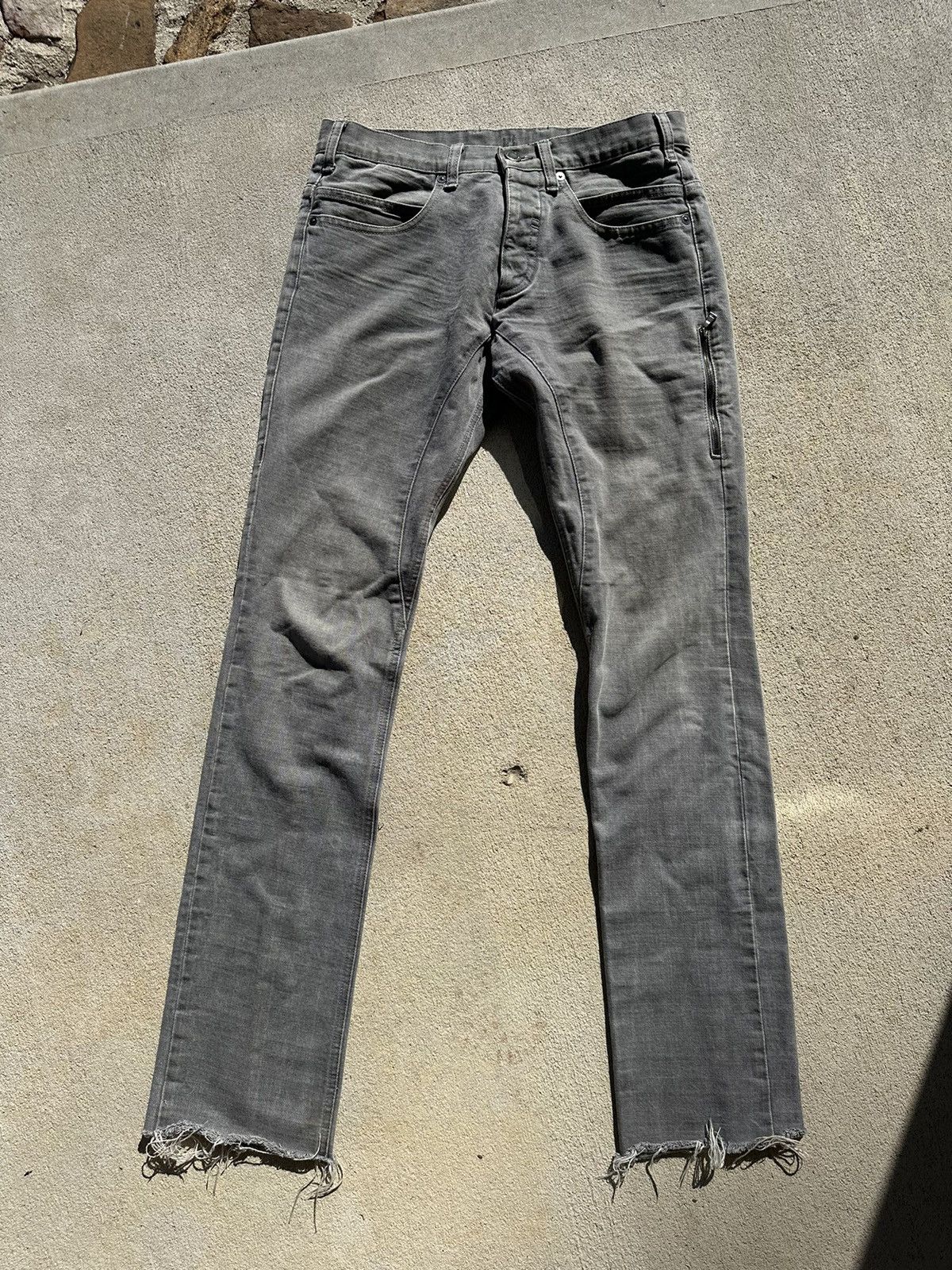 Neil Barrett Neil Barrett Distressed Jeans Size US 31 - 1 Thumbnail