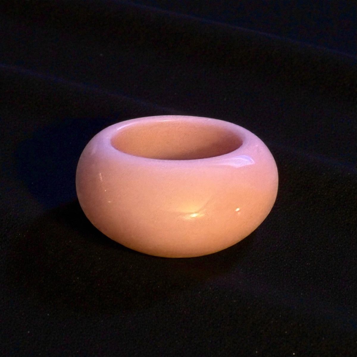 Vintage Vintage pink lucite dome ring Size ONE SIZE - 1 Thumbnail