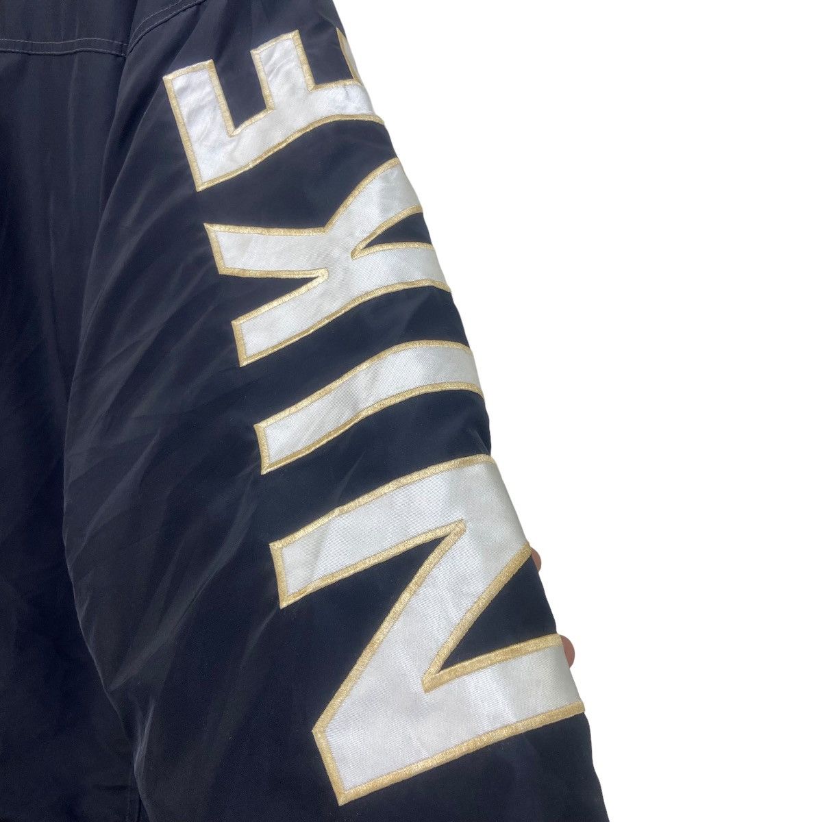 Nike Vintage Nike Swoosh Big Logo Jacket Size US XL / EU 56 / 4 - 4 Thumbnail