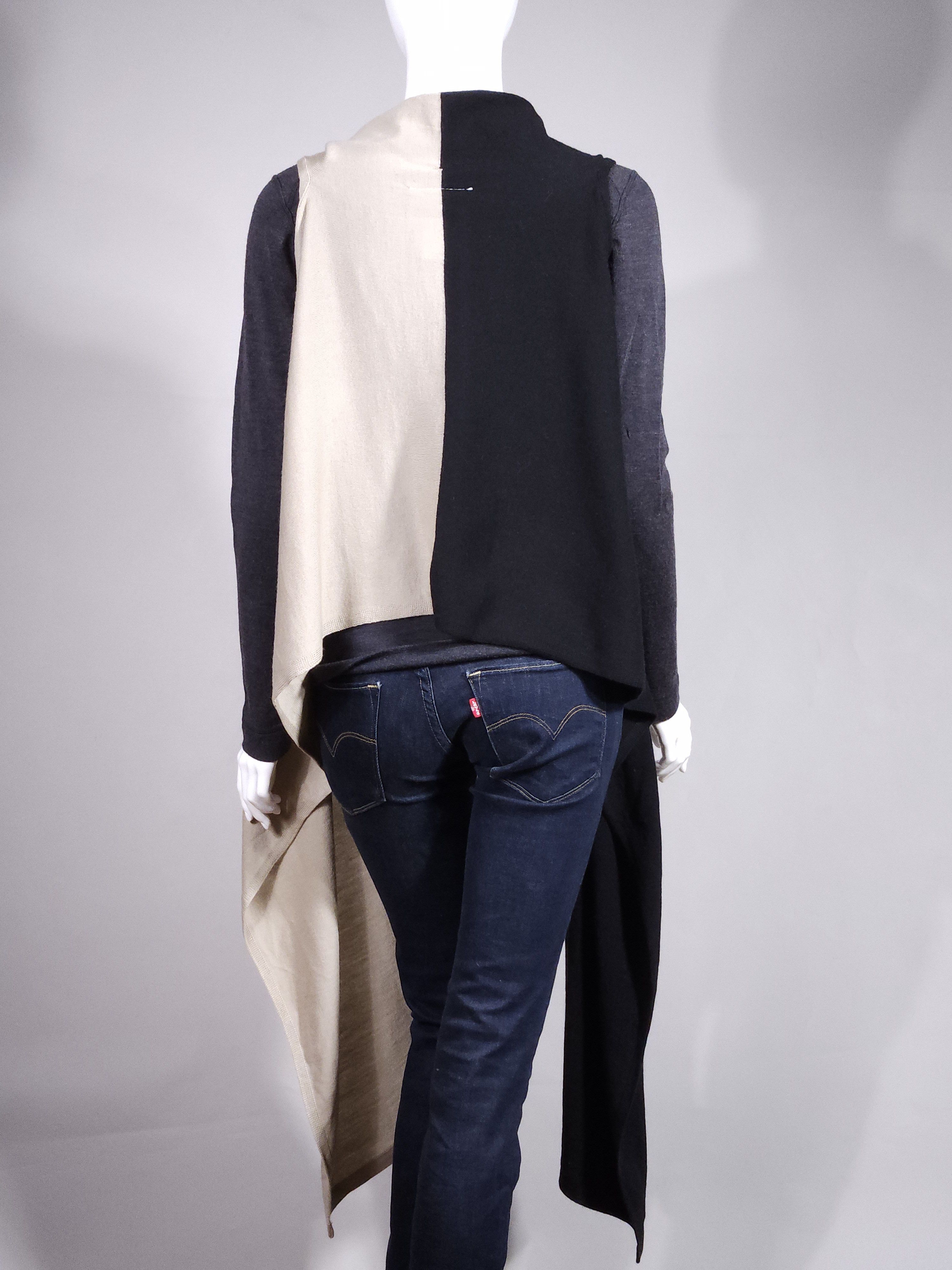 Maison Margiela MM6 Maison Martin Margiela Cape Wool made in Italy size M Size M / US 6-8 / IT 42-44 - 2 Thumbnail
