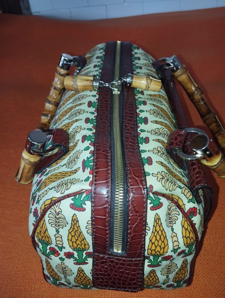Gucci Vintage Gucci Corn Leather Bamboo Handle Bag Size ONE SIZE - 3 Thumbnail