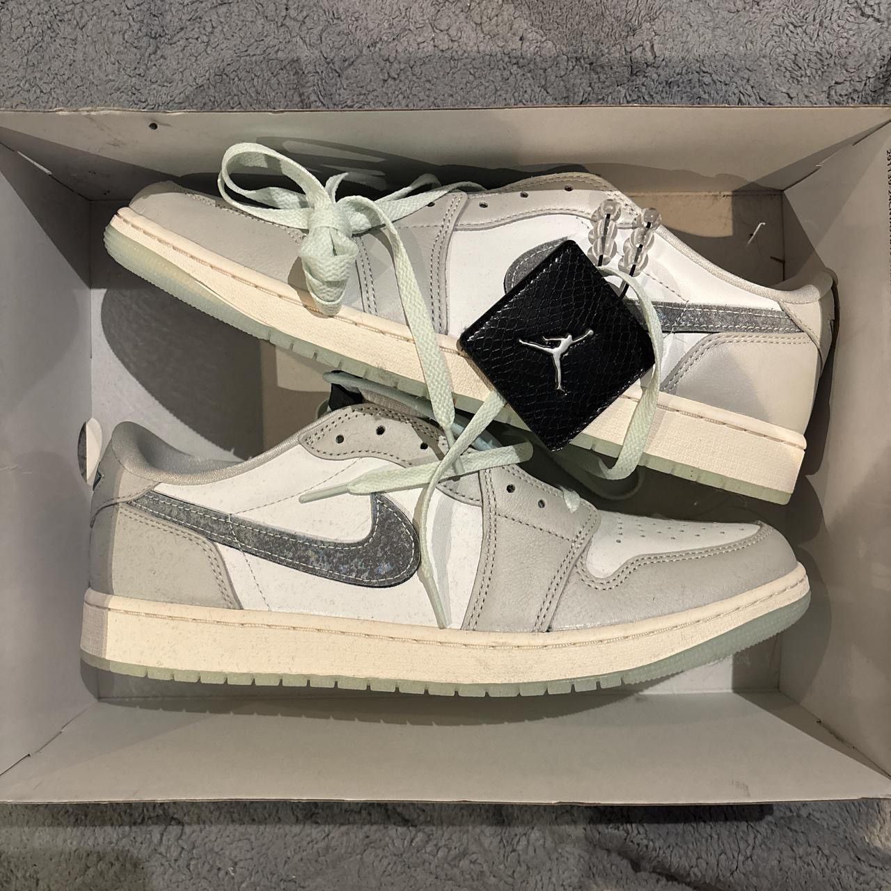 Jordan Brand Jordan 1 Retro Low OG Size 13 Size US 13 / EU 46 - 1 Thumbnail