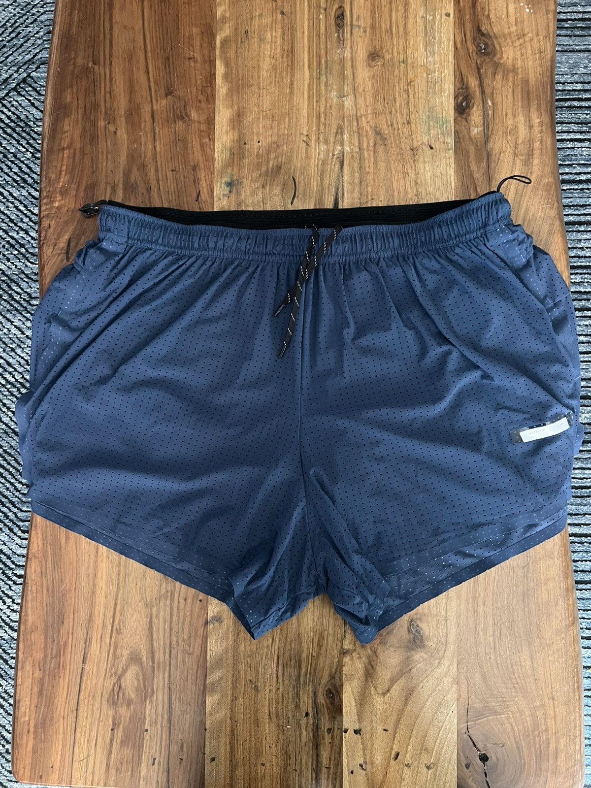 Satisfy Space-O 2.5 inch shorts with side pockets Size US 34 / EU 50 - 4 Thumbnail