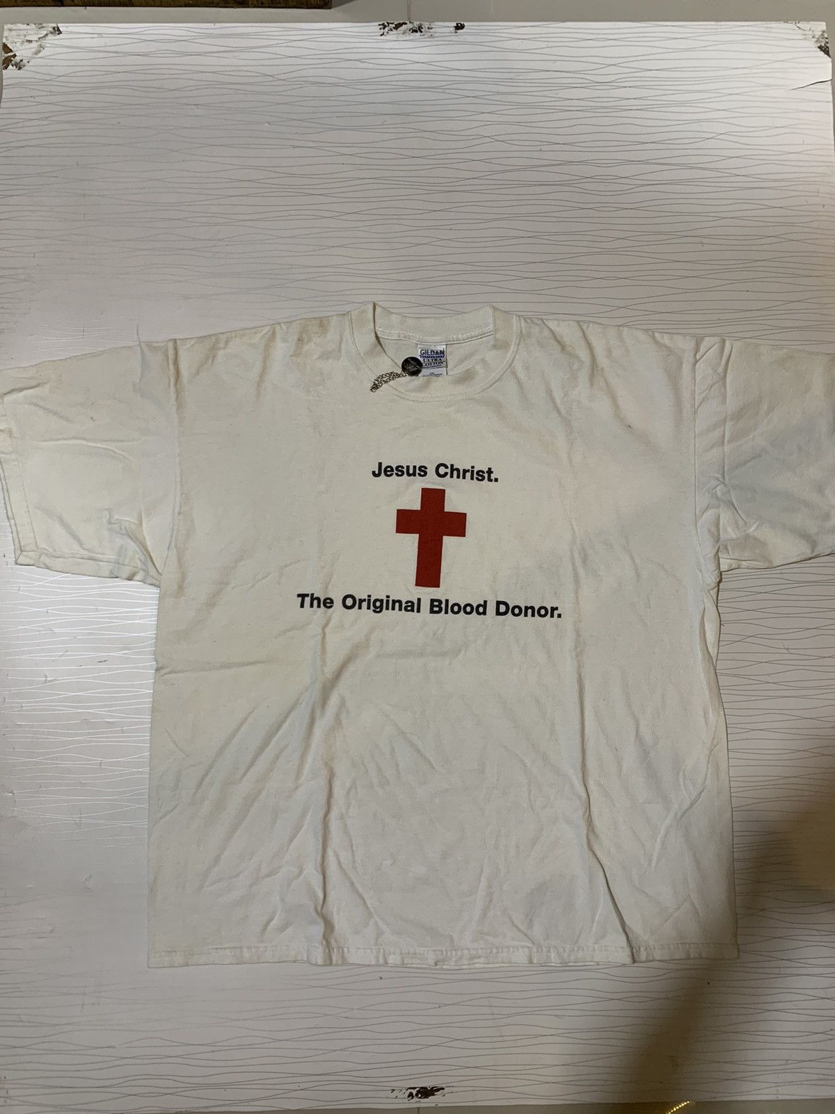 Gildan “Jesus Christ. The Original Blood Donor” Graphic Tee✝️ Size US XXL / EU 58 / 5 - 1 Thumbnail