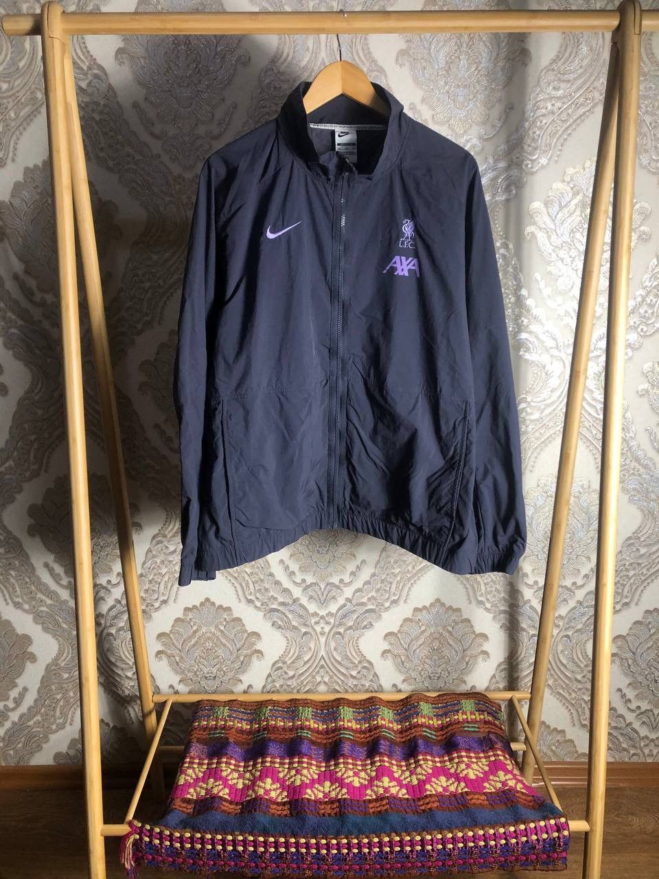 Nike VINTAGE NIKE FC LIVERPOOL ENGLAND SOCCER JERSEY JACKET Y2K Size US XXL / EU 58 / 5 - 1 Thumbnail
