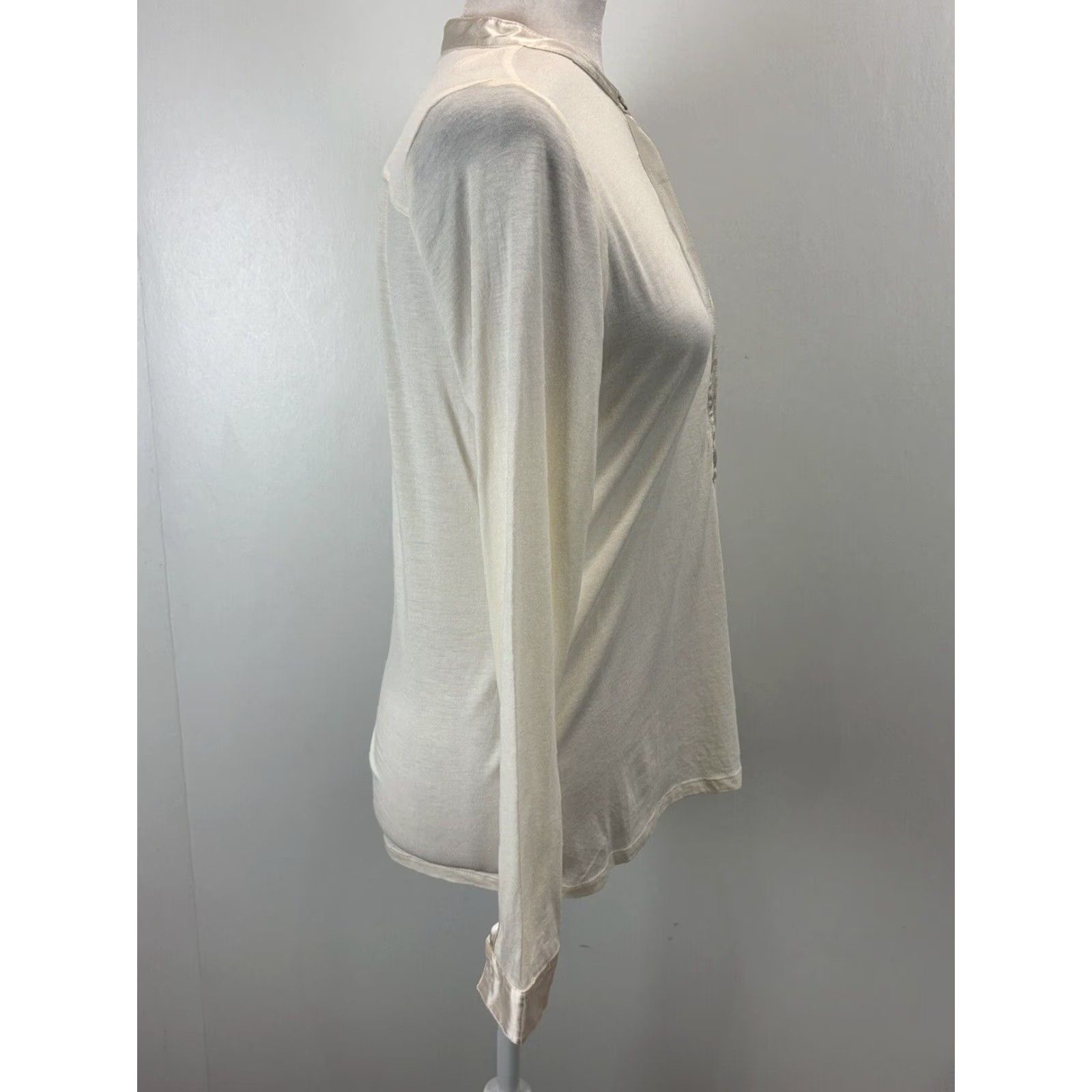 J. Jill J. Jill Silk Trimmed Pima Henley Shirt Small Ivory Long Sleeve Casual PS Petite Women Henley Sleeve Casual Sleeve Long Ivory Silk Size S / US 4 / IT 40 - 4 Thumbnail
